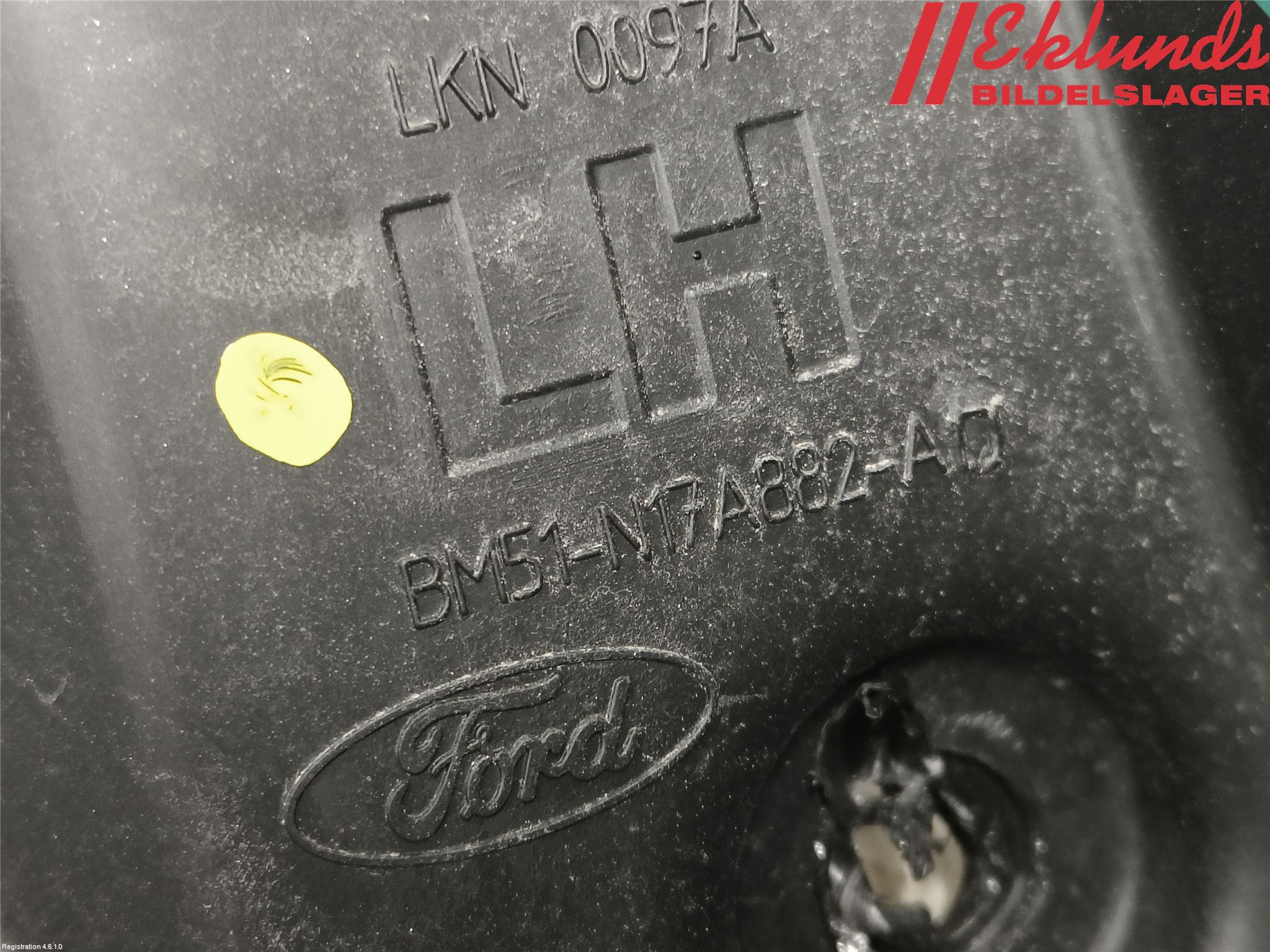 Ford FOCUS 15-18 Stötfångarfäste Bak Vä