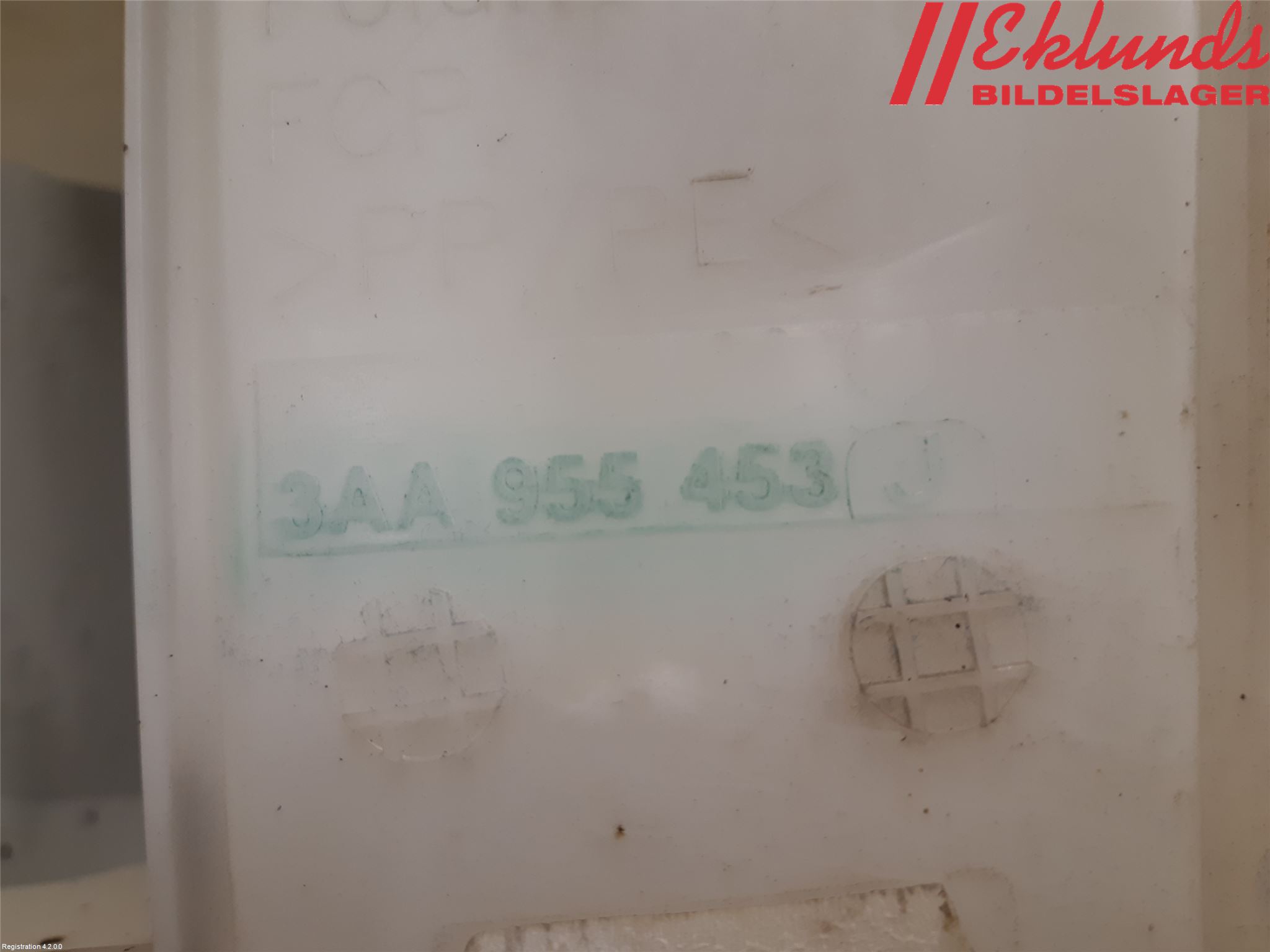 Volkswagen VW PASSAT 11-14 Spolartank Vindruta-Strål