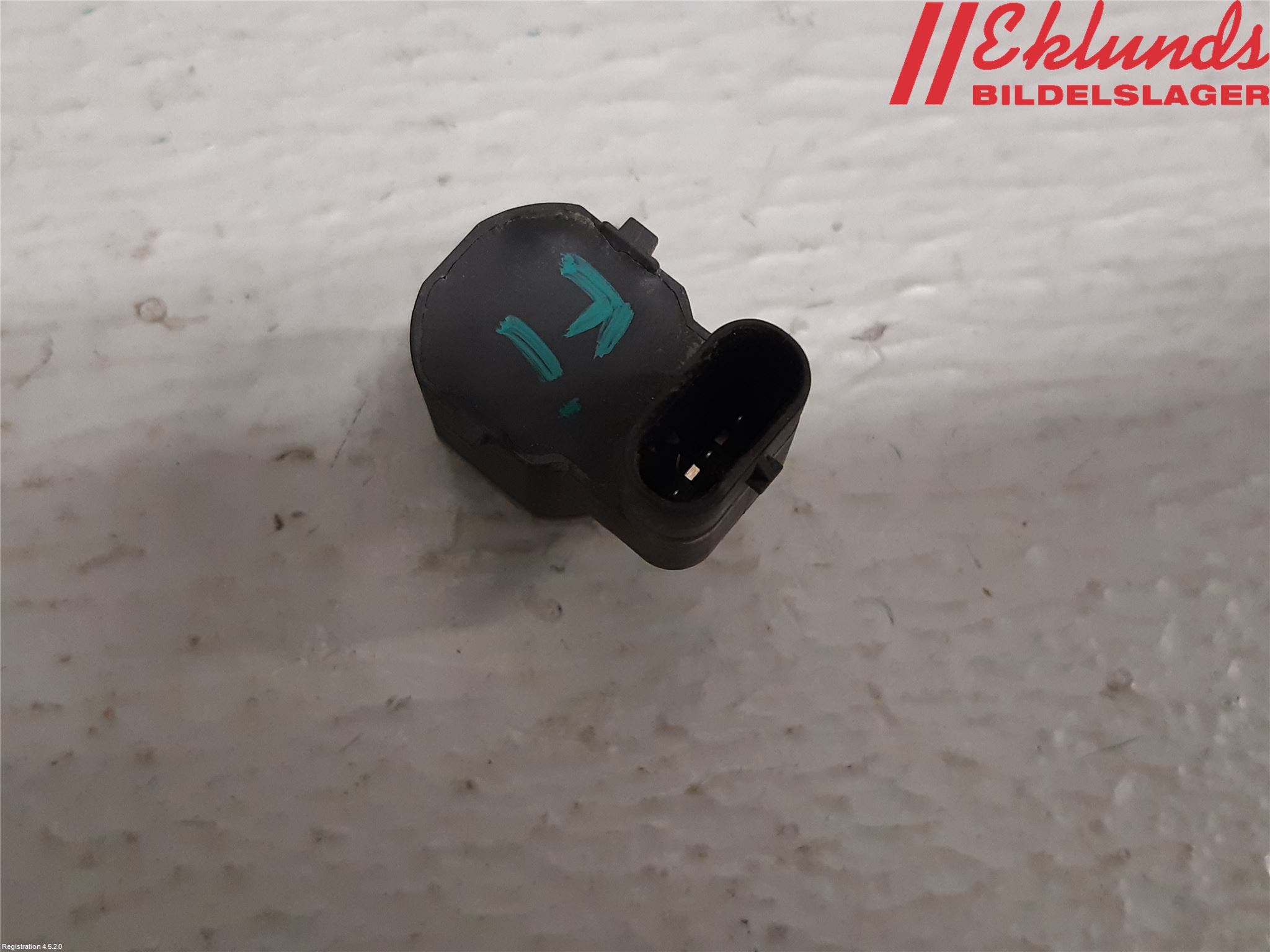 BMW 5 F10/F11/F18 09-17 Parkeringshjälp Frontsensor
