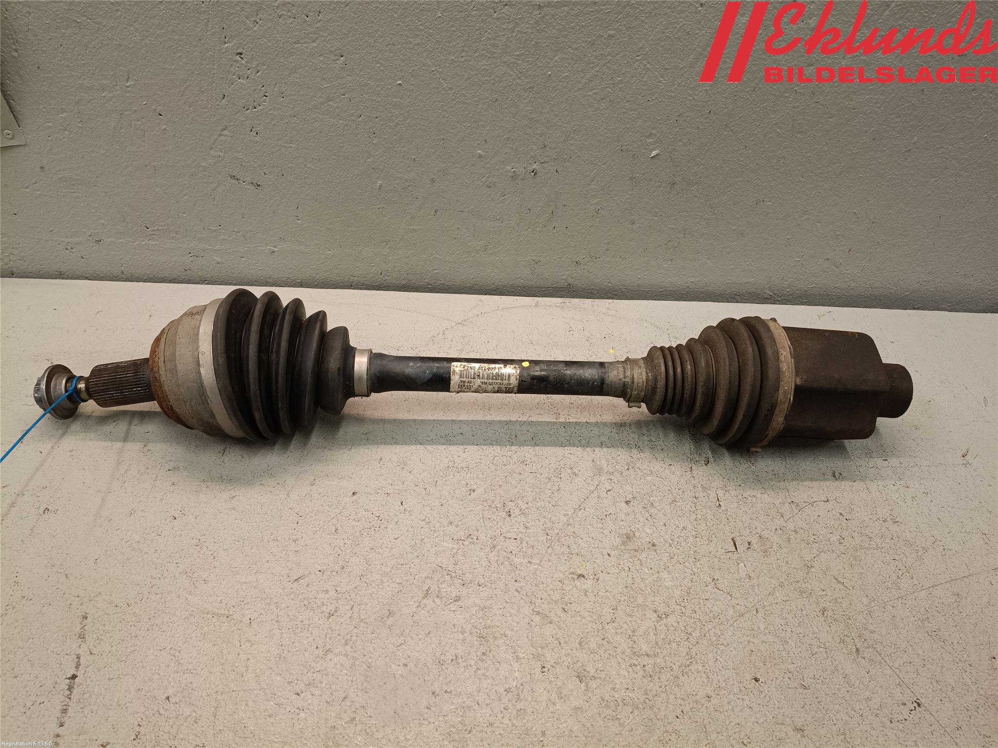 Volkswagen VW CRAFTER II / E-CRAFTER 17- Drivaxel Fram Höger