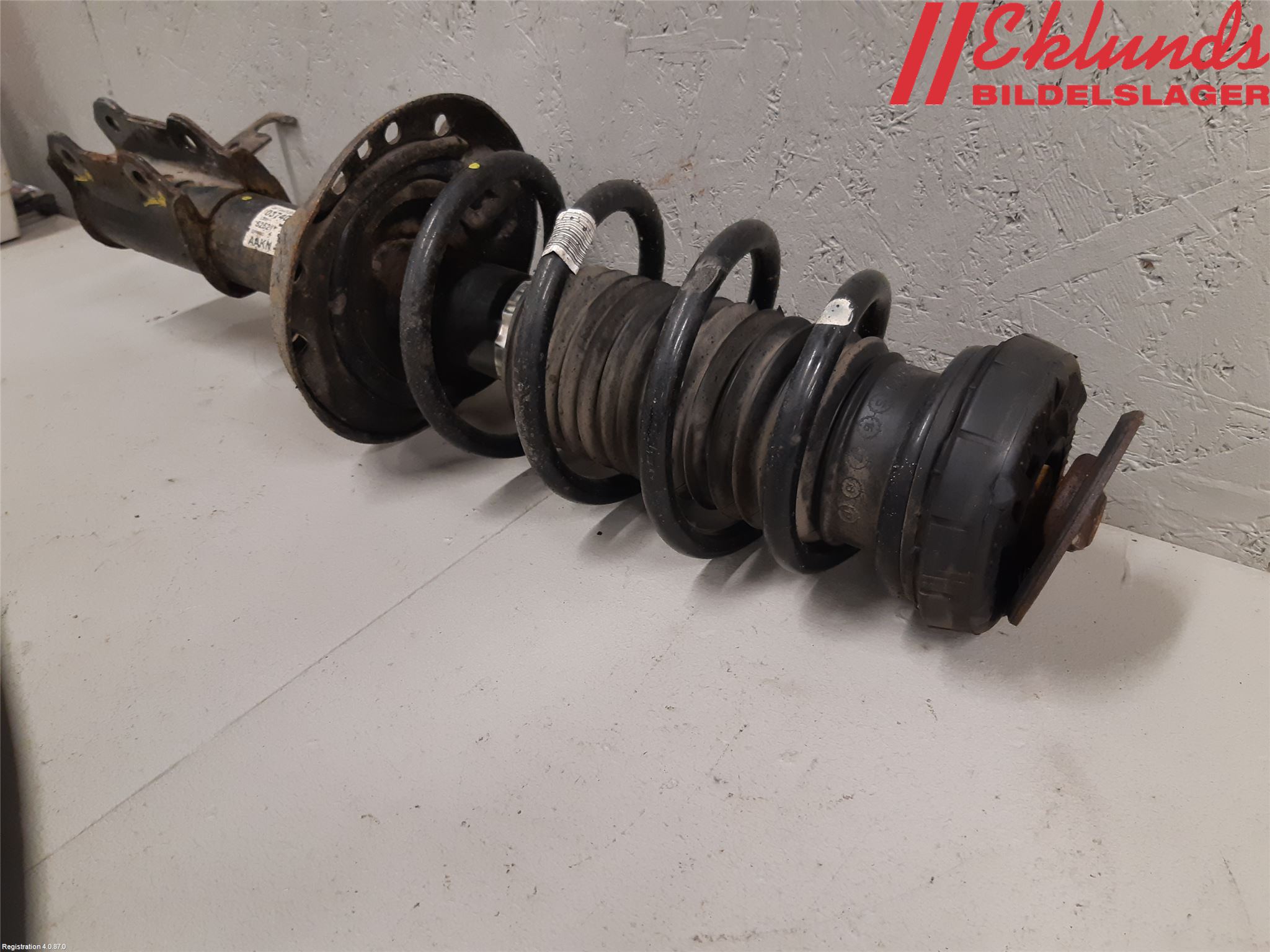 Opel ASTRA J 10-15 Fjäderben Fram Vänster