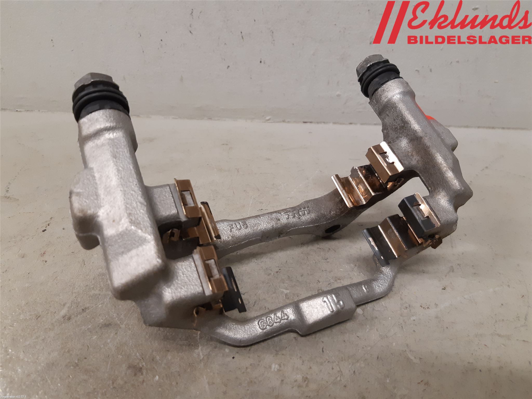 Toyota COROLLA 19- Bromsokshållare