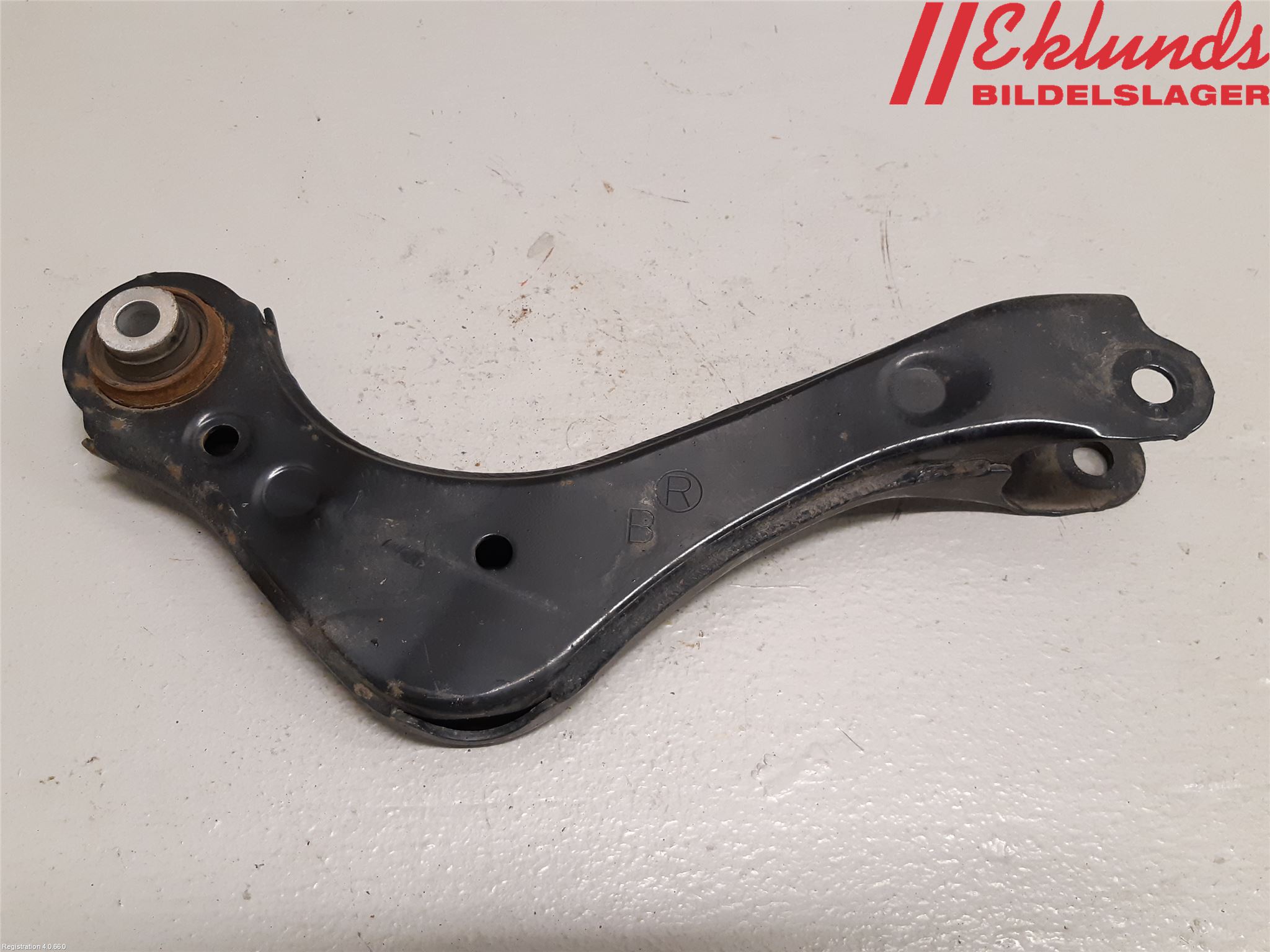 Toyota RAV4 19- Bärarm Bak Övre Höger