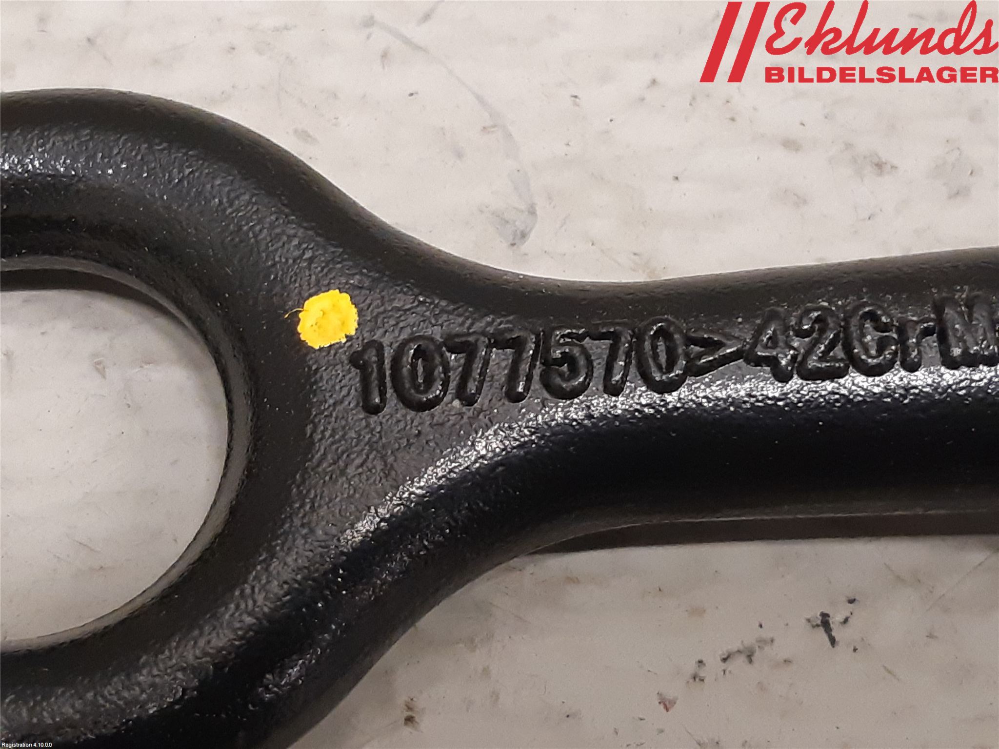 Tesla MODEL 3 17- Bogserögla