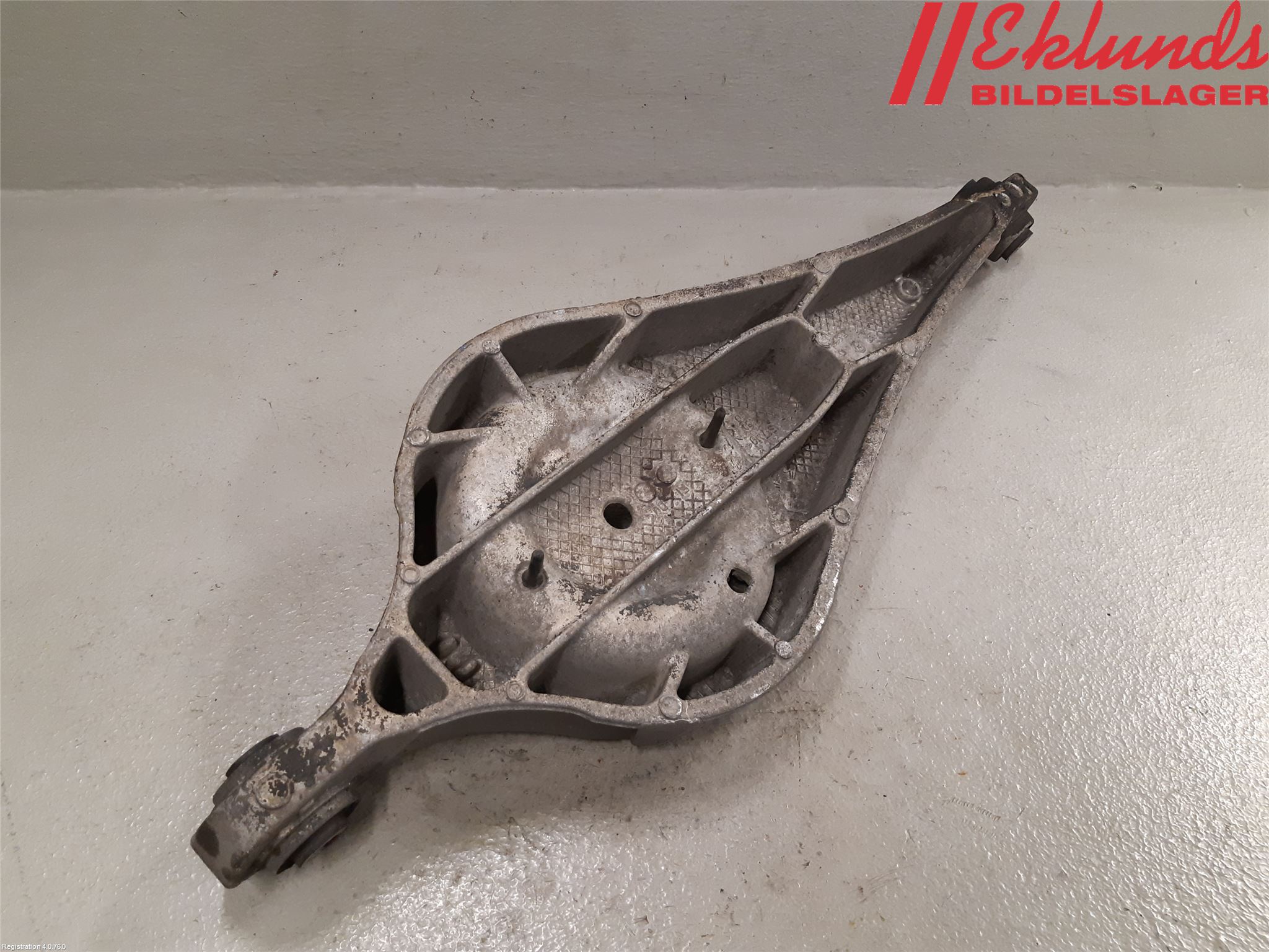 Volvo V60 11-13 Bärarm Bak Vänster