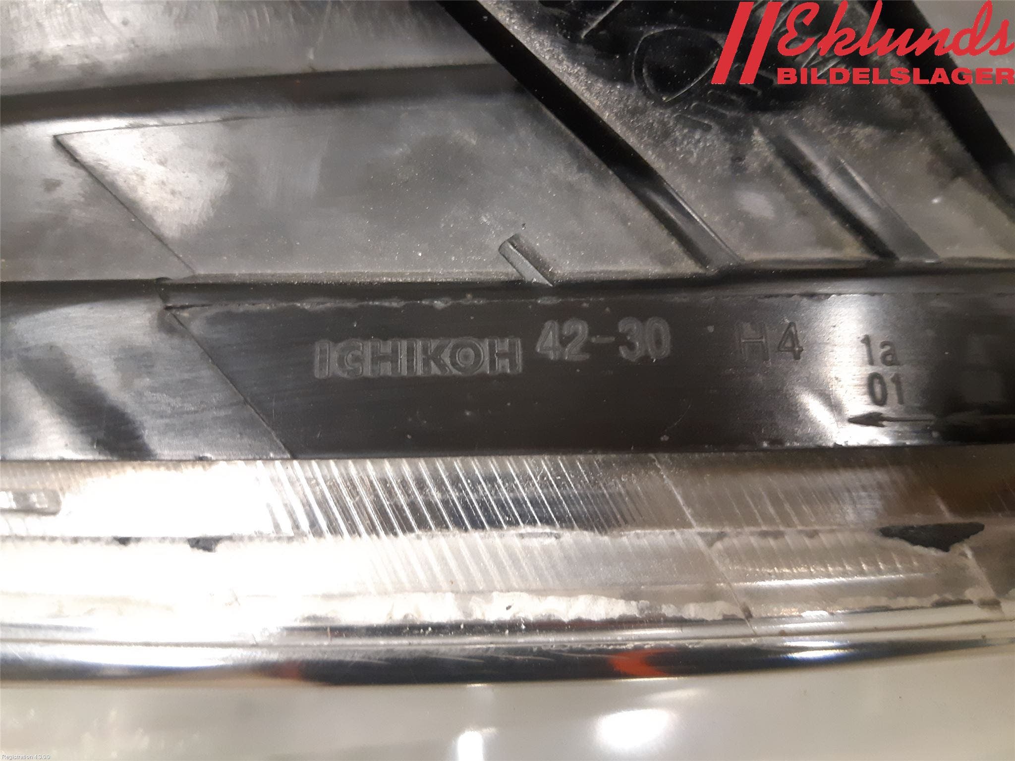 Toyota RAV 4 00-06 Strålkastare Höger