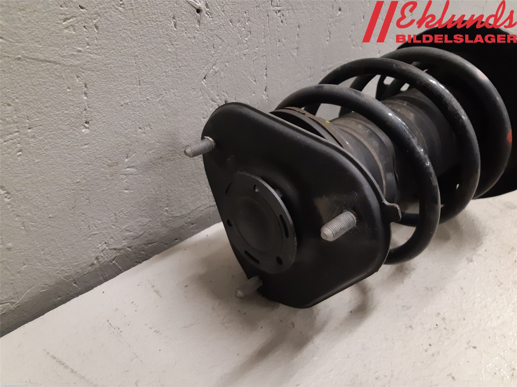 Toyota COROLLA 19- Fjäderben Fram Vänster