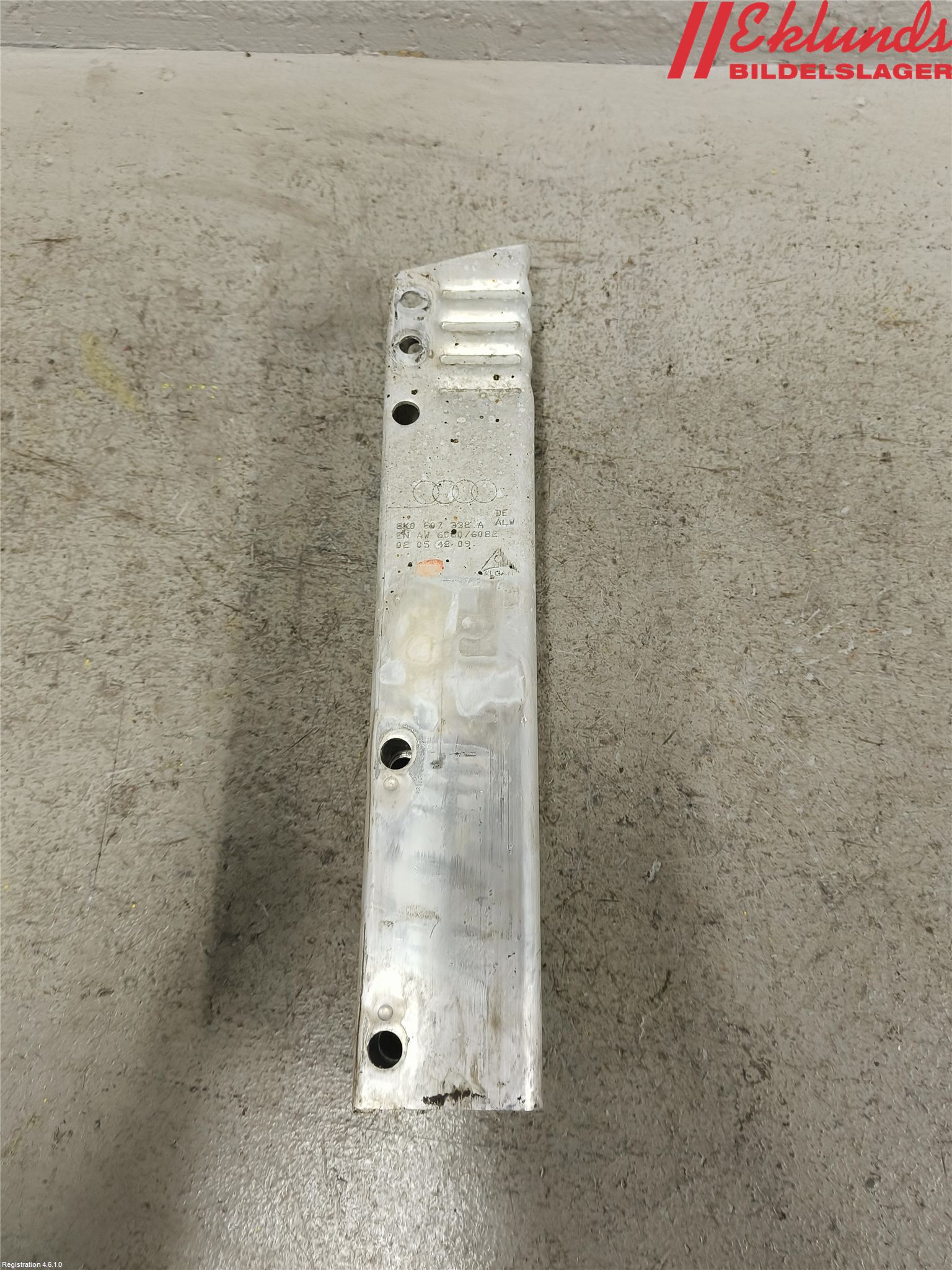 Audi A4/S4 08-11 Stötfångarfäste Bak Hö