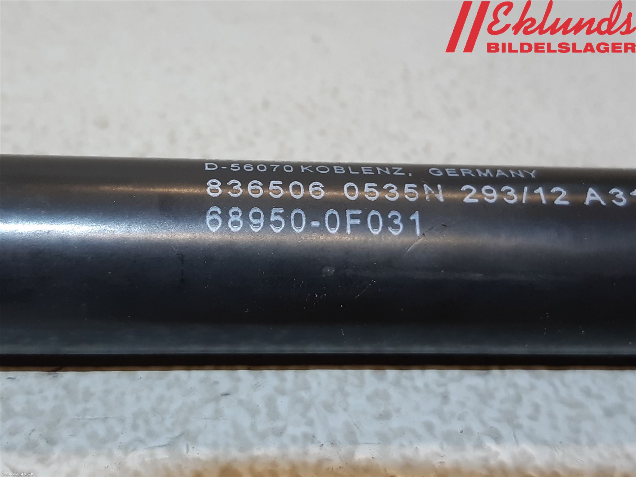 Toyota VERSO 09-18 Gasfjäder Baklucka