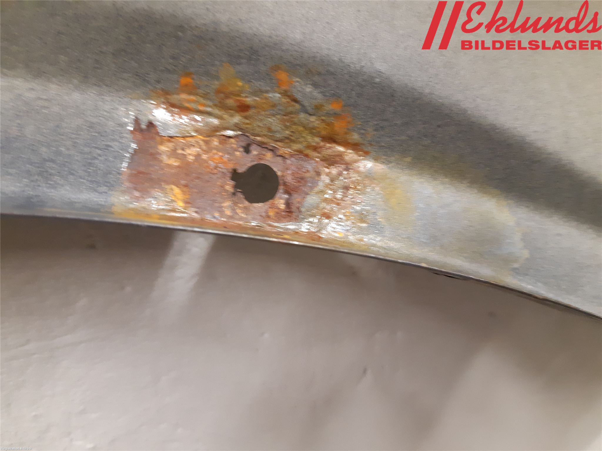 Volvo XC70 05-07 Skärm Fram Vänster