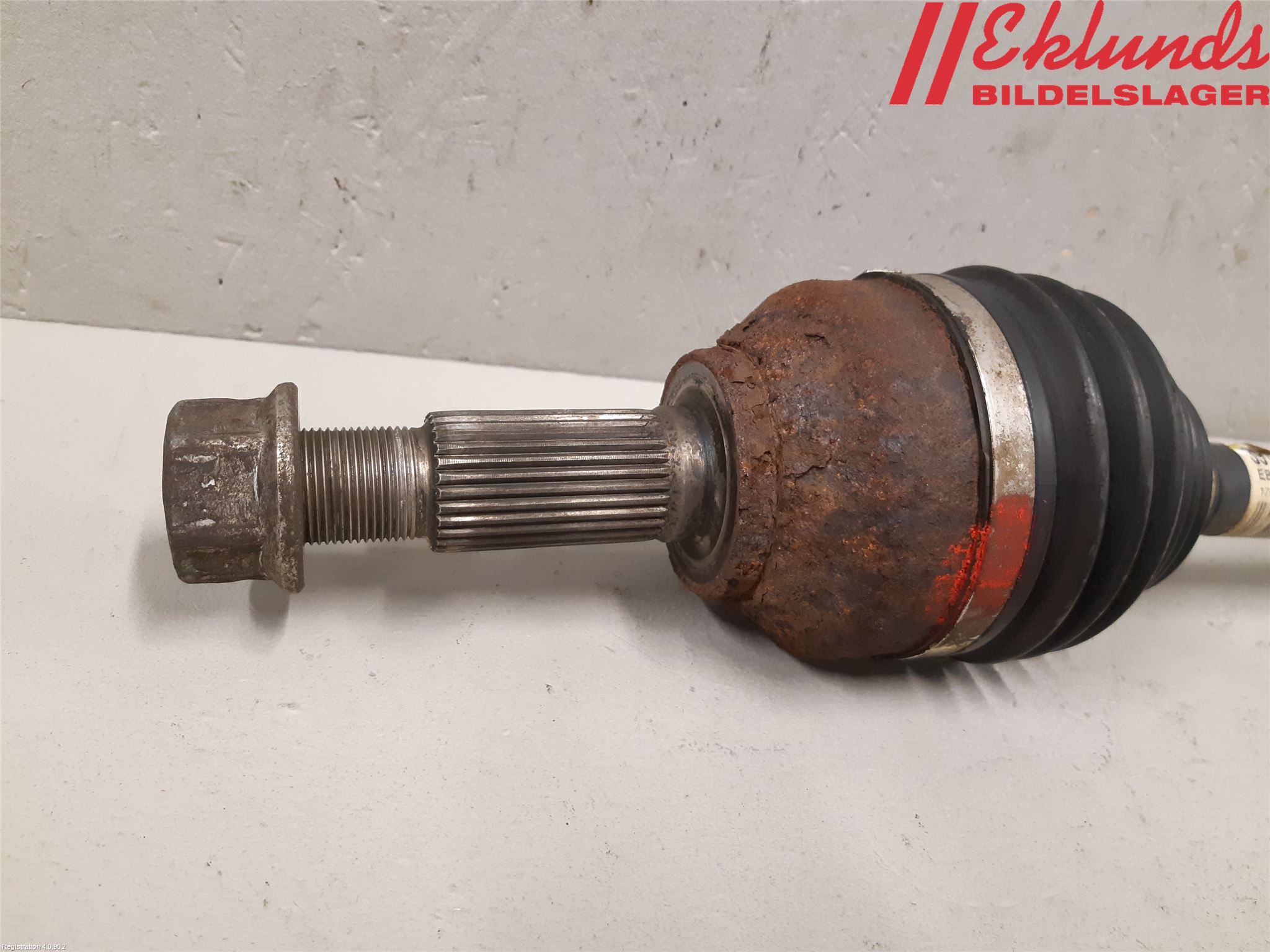 Nissan QASHQAI   07-10 Drivaxel Fram Vänster