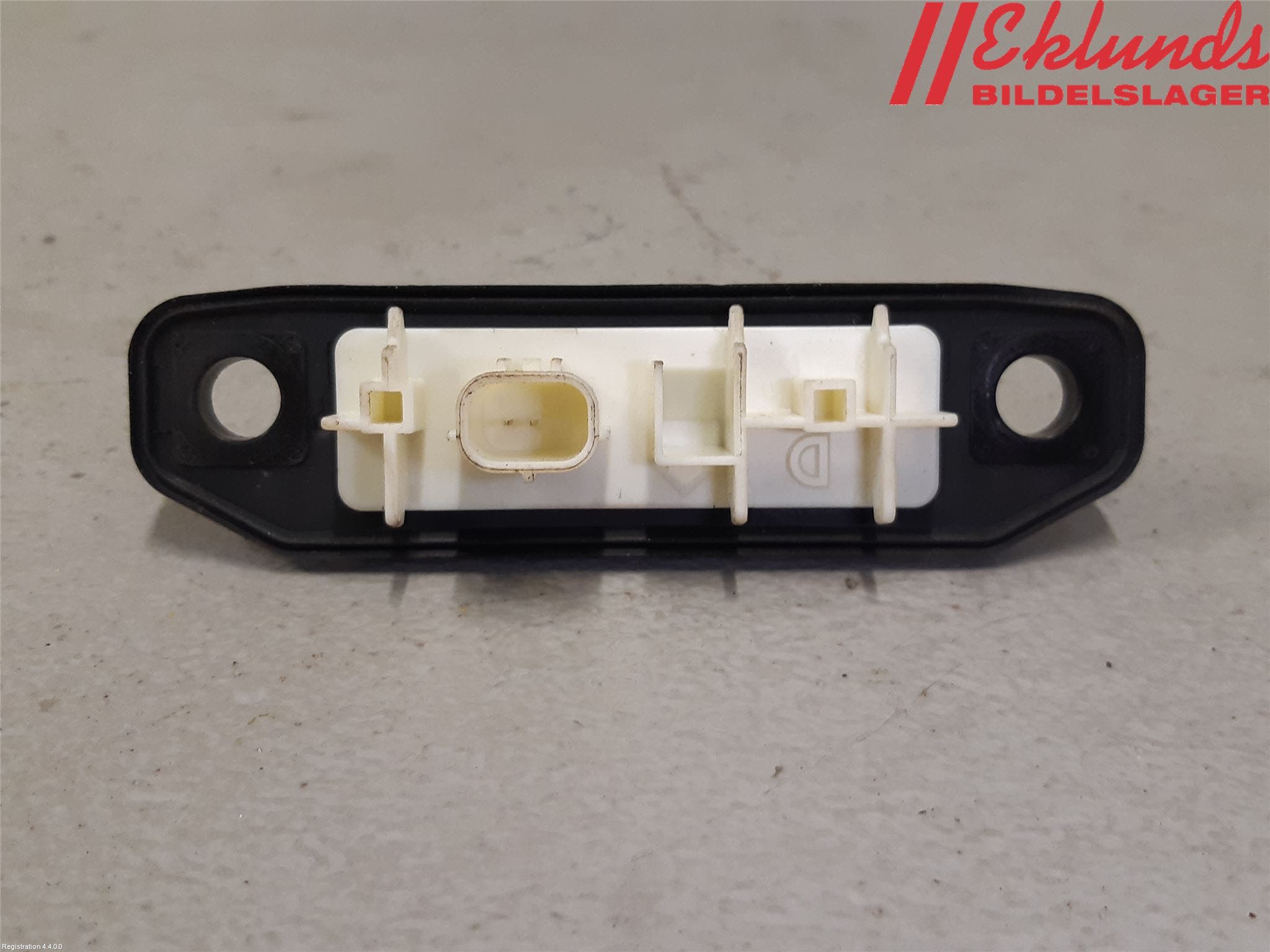 Toyota YARIS XP21 20- Bakluckehandtag