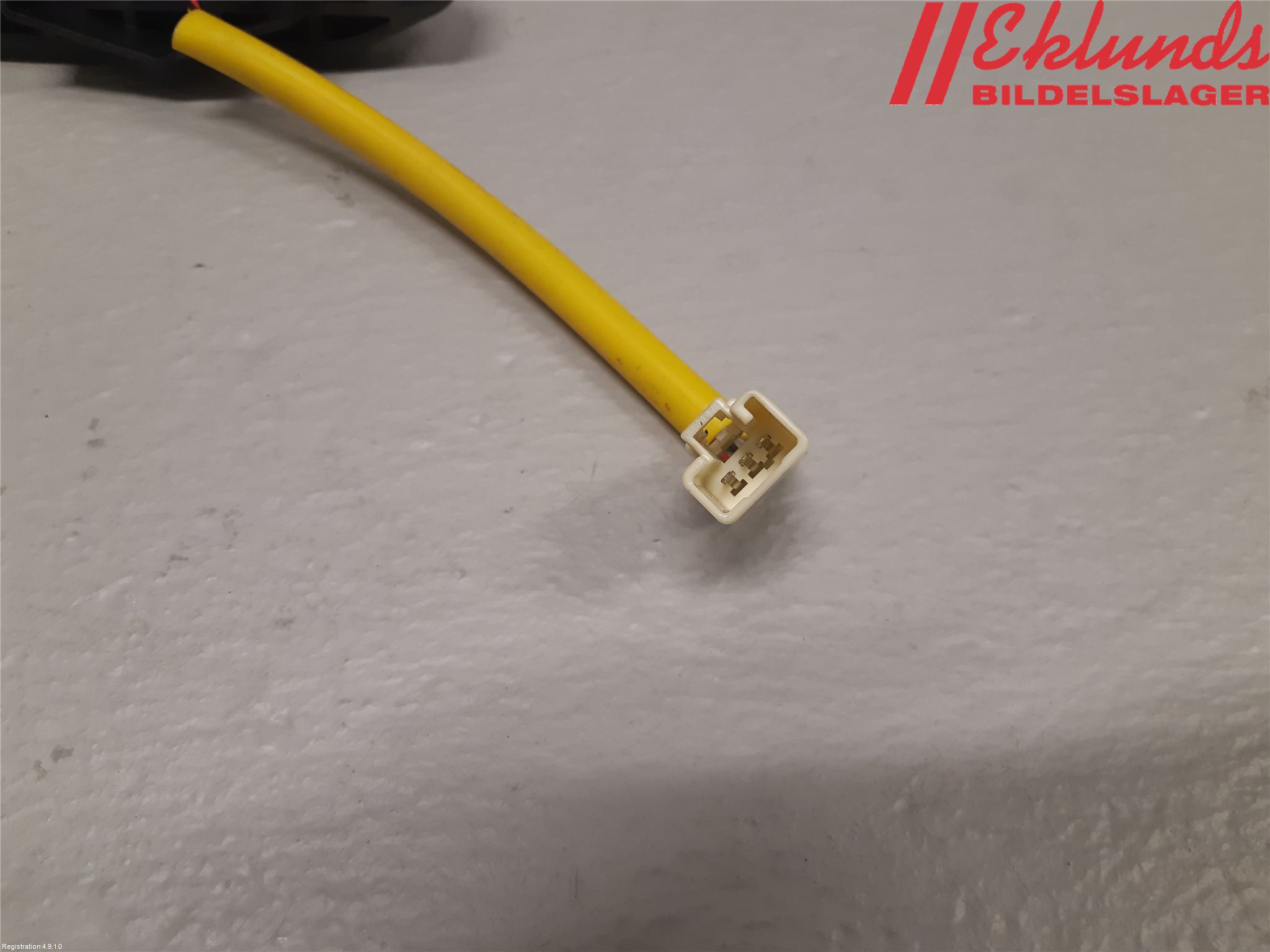 Mitsubishi OUTLANDER 13-21 Bakluckehandtag