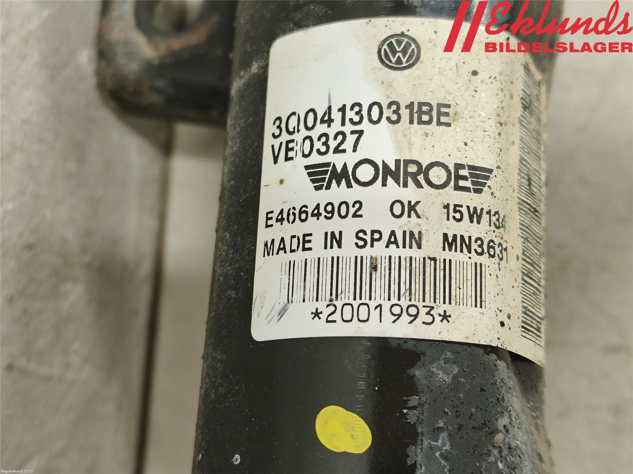 Volkswagen VW PASSAT 15-19 Fjäderben Fram Vänster