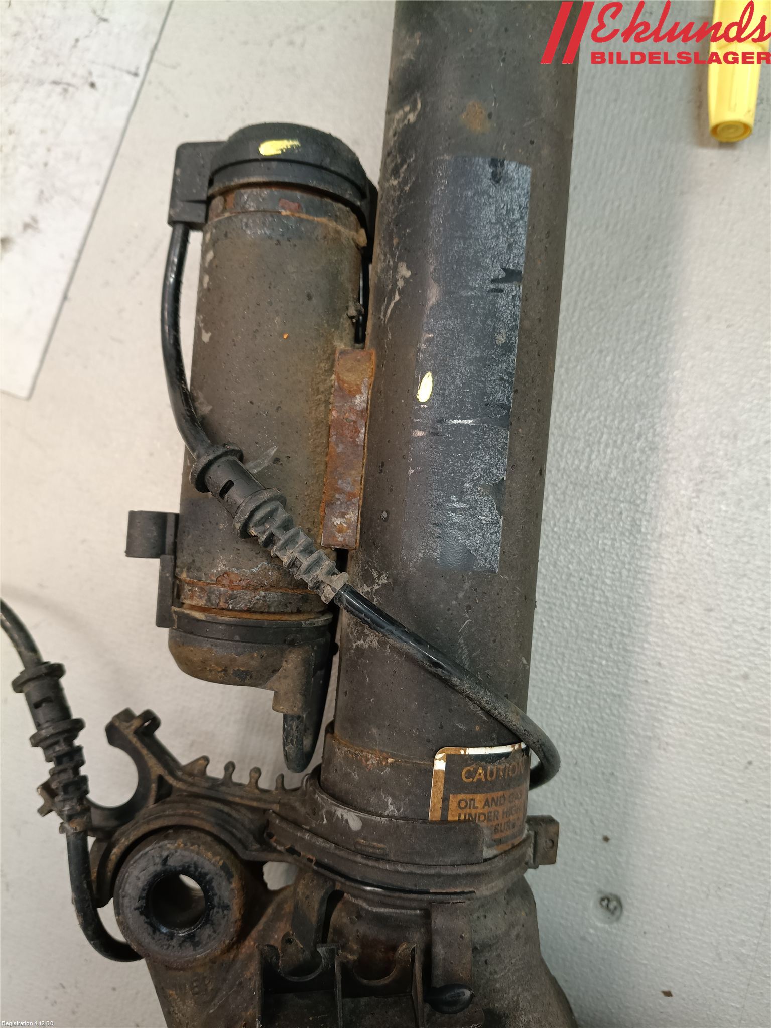 Mercedes-Benz MB ML (W164) 05-11 Fjäderben Fram Vänster