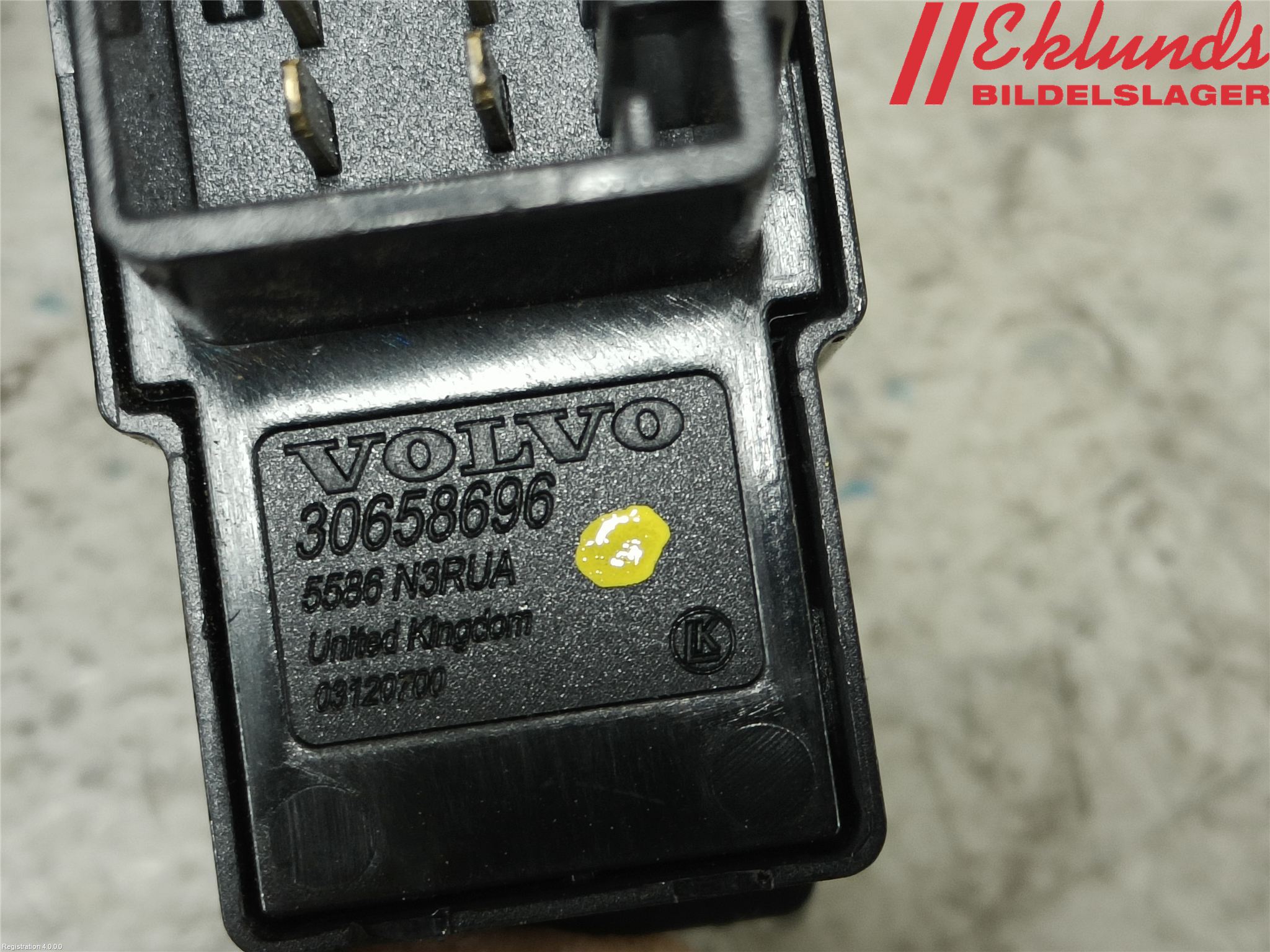 Volvo XC70 05-07 Strömställare Elhiss