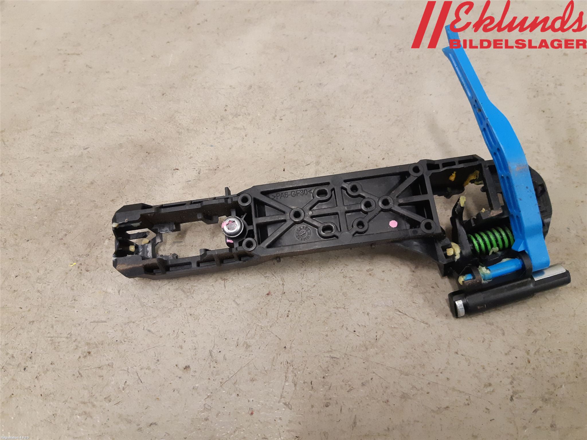 Toyota YARIS XP130 12-14 Dörrhandtag Yttre Vä