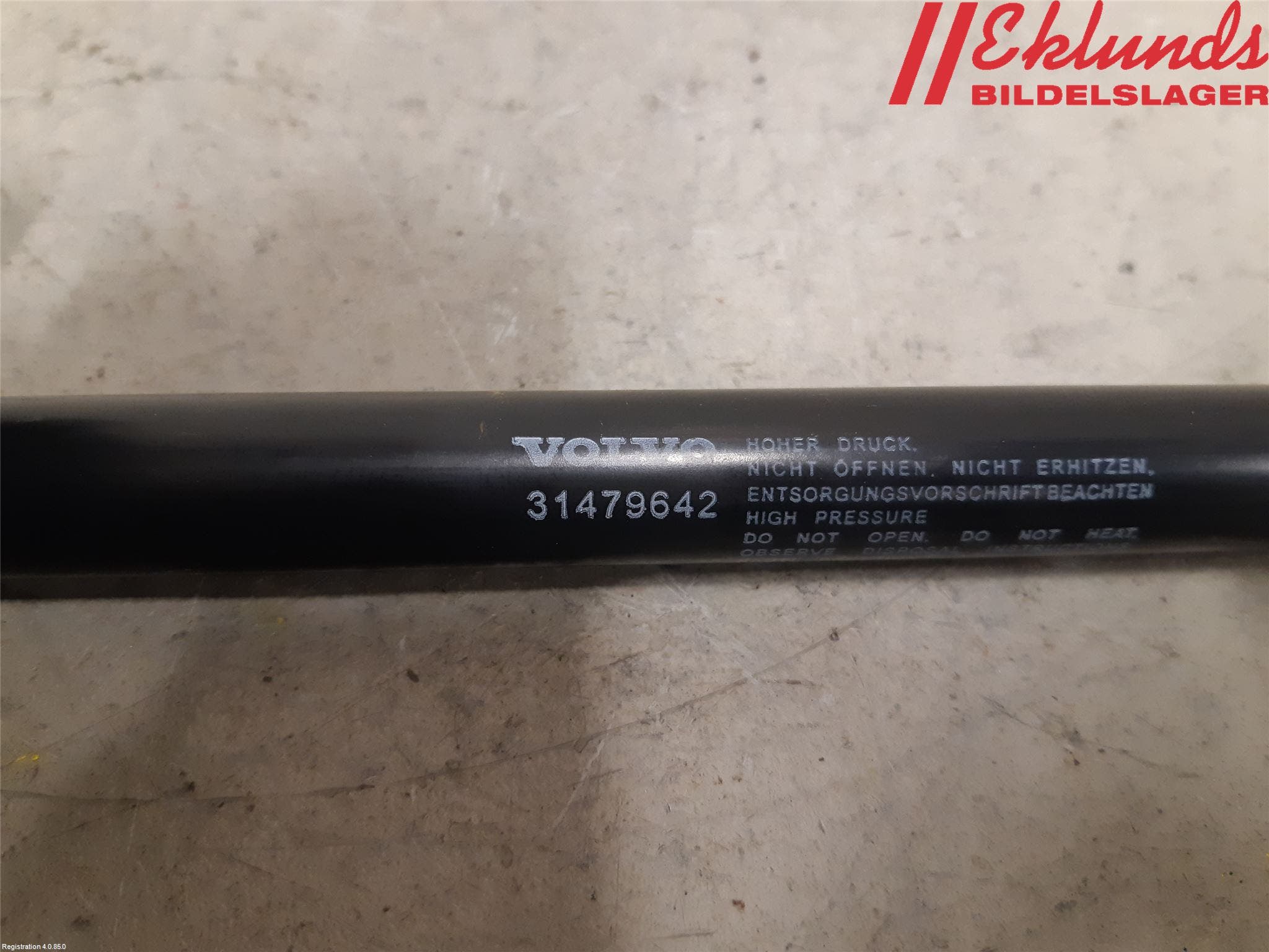 Volvo V90 17->> Gasfjäder Motorhuv