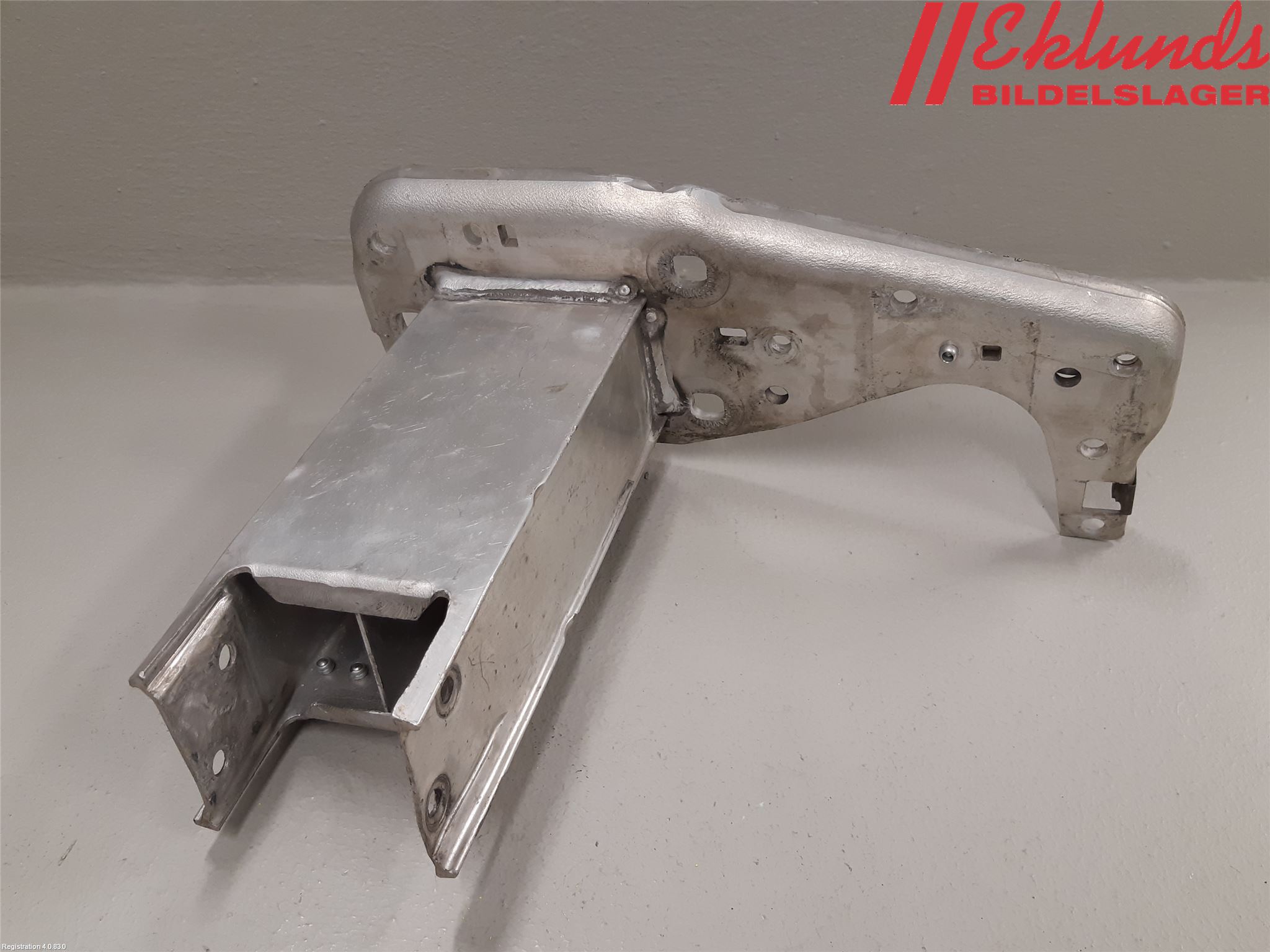 Audi A6/S6 4G 11-18 Stötfångarbärjärn Fram