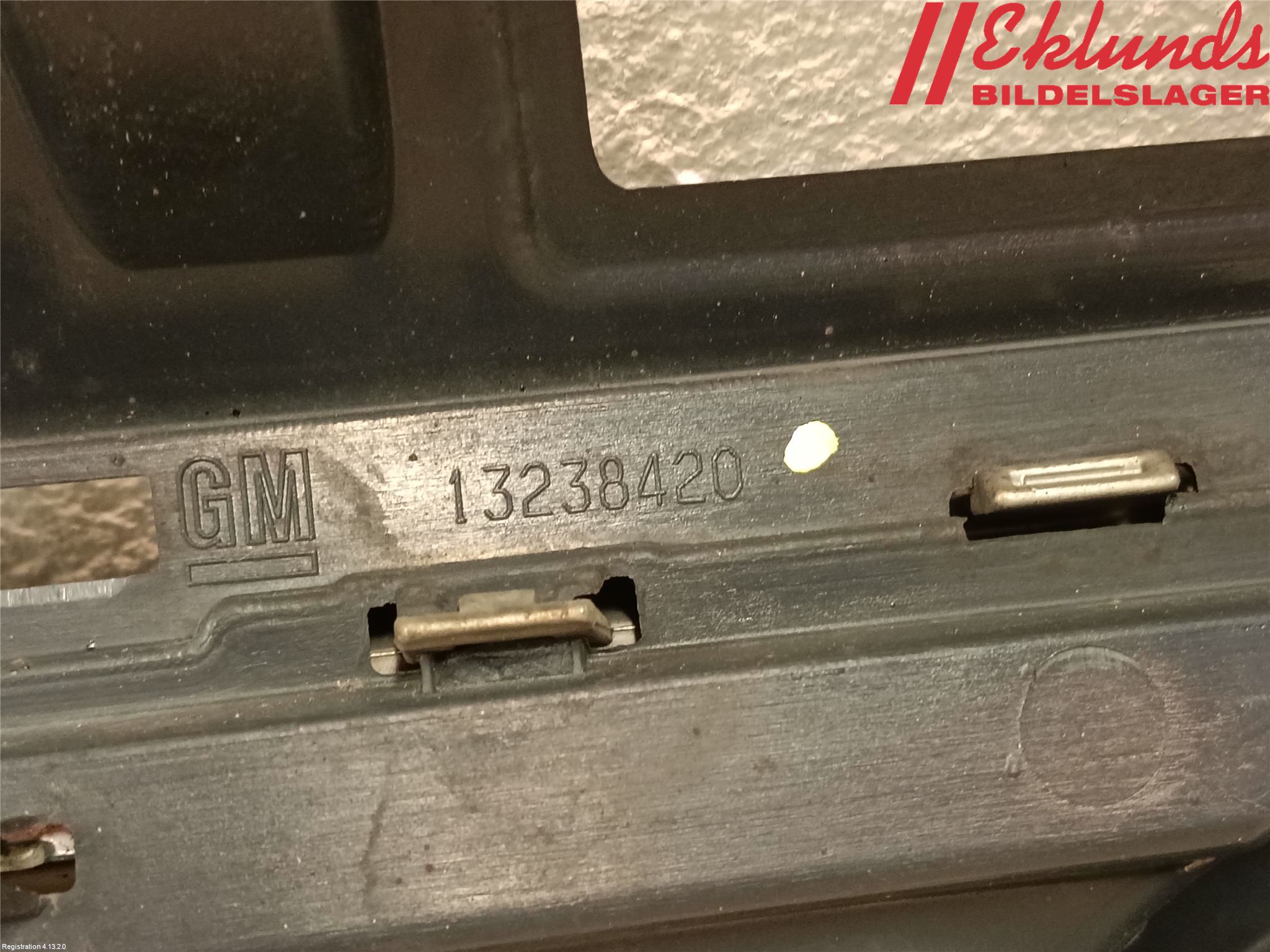 Opel INSIGNIA 09-16 Grill Komp