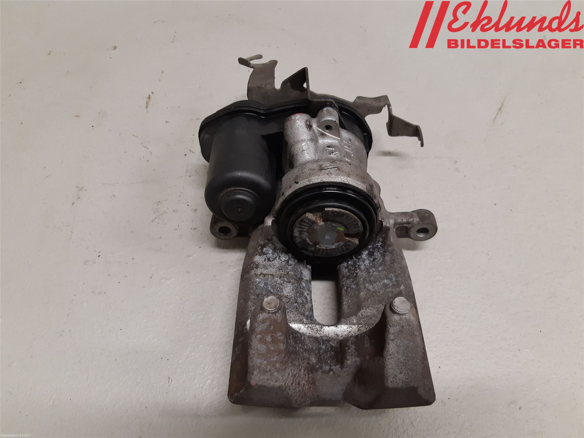 BMW 5 G30/G31/F90 17-23 Bromsok Bak Vänster