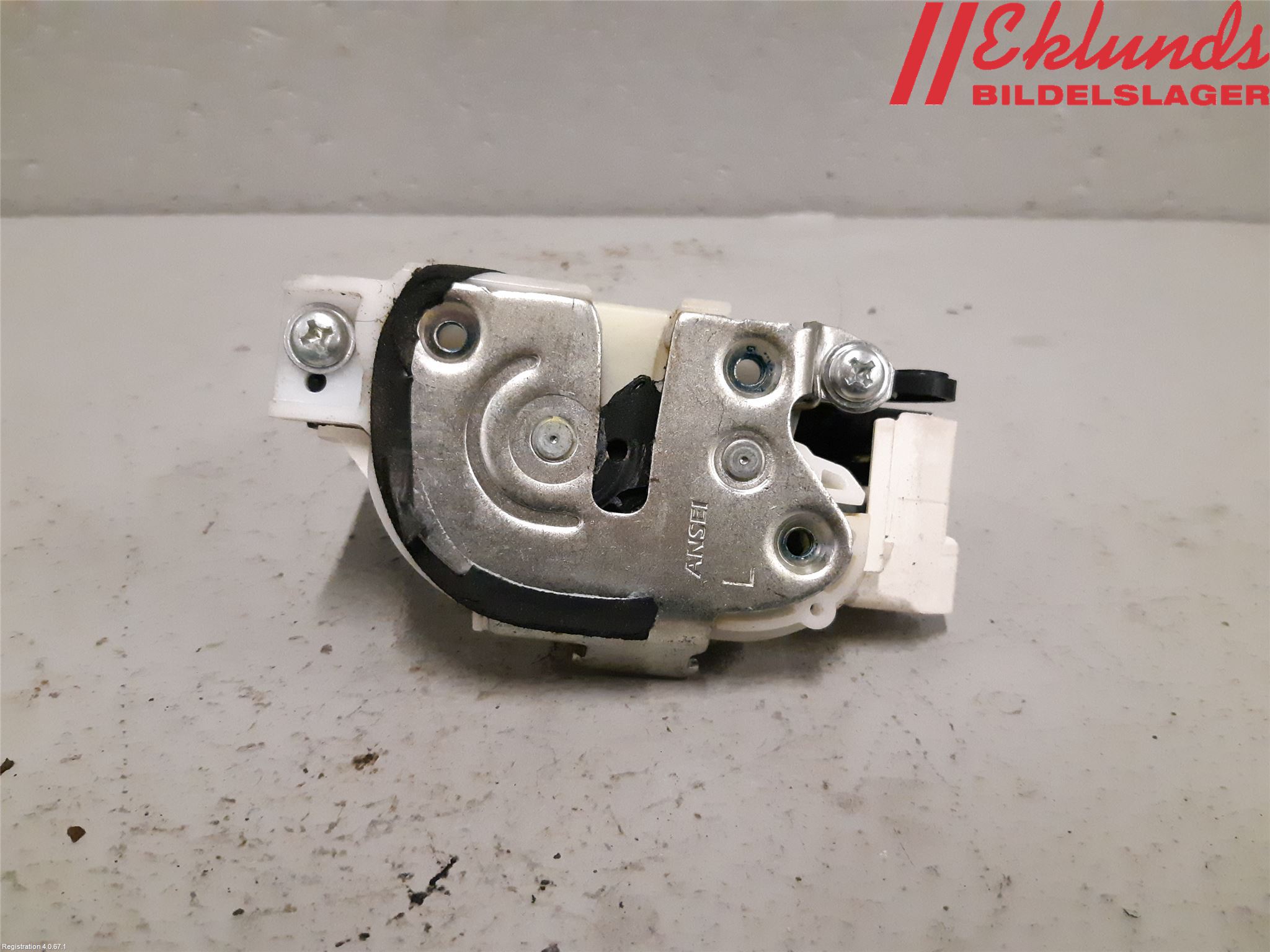 Mitsubishi OUTLANDER 07-12 Låskista-Dörrlås