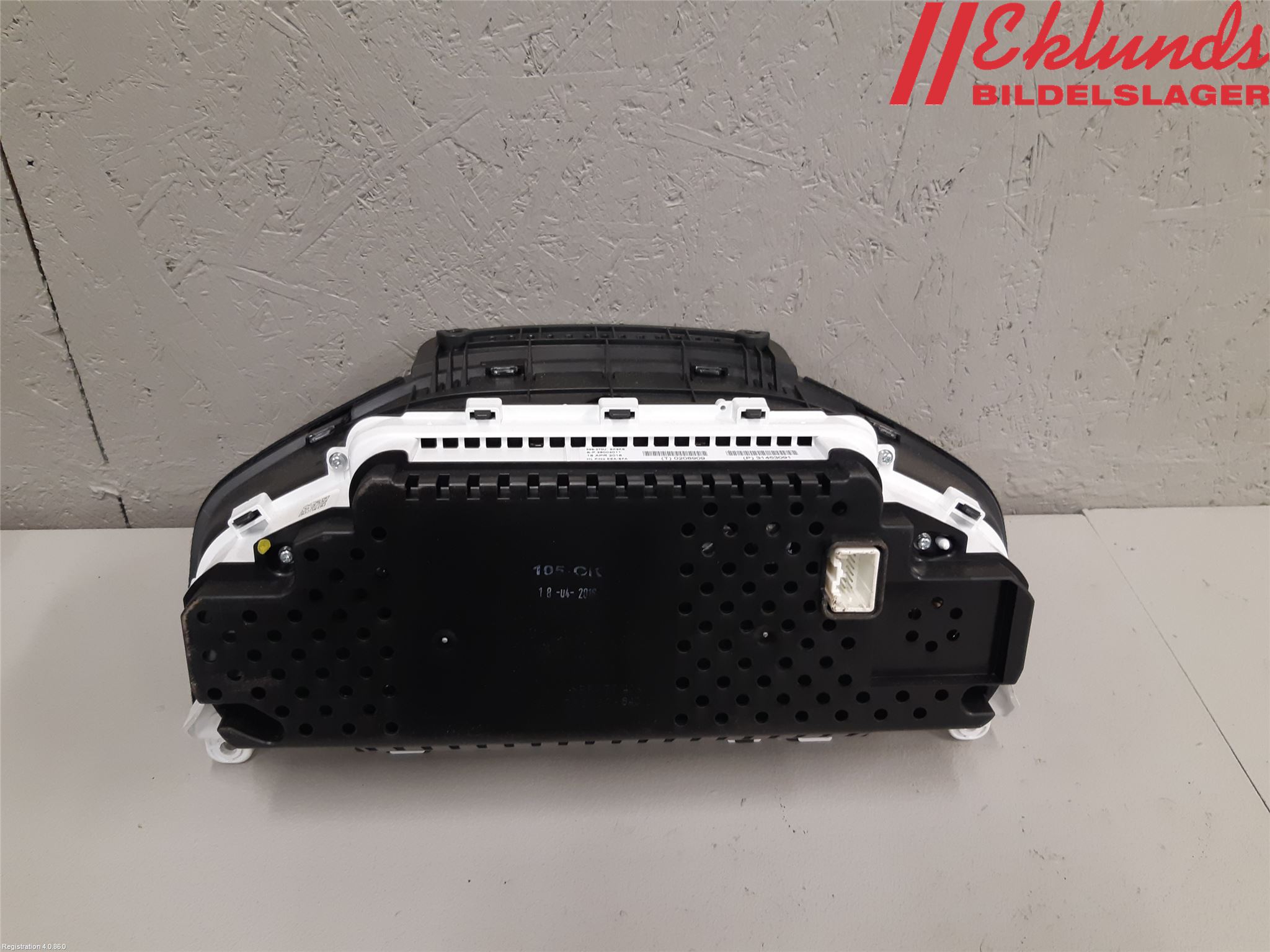 Volvo V60 CROSS COUNTRY 16-18 Instrument Komb