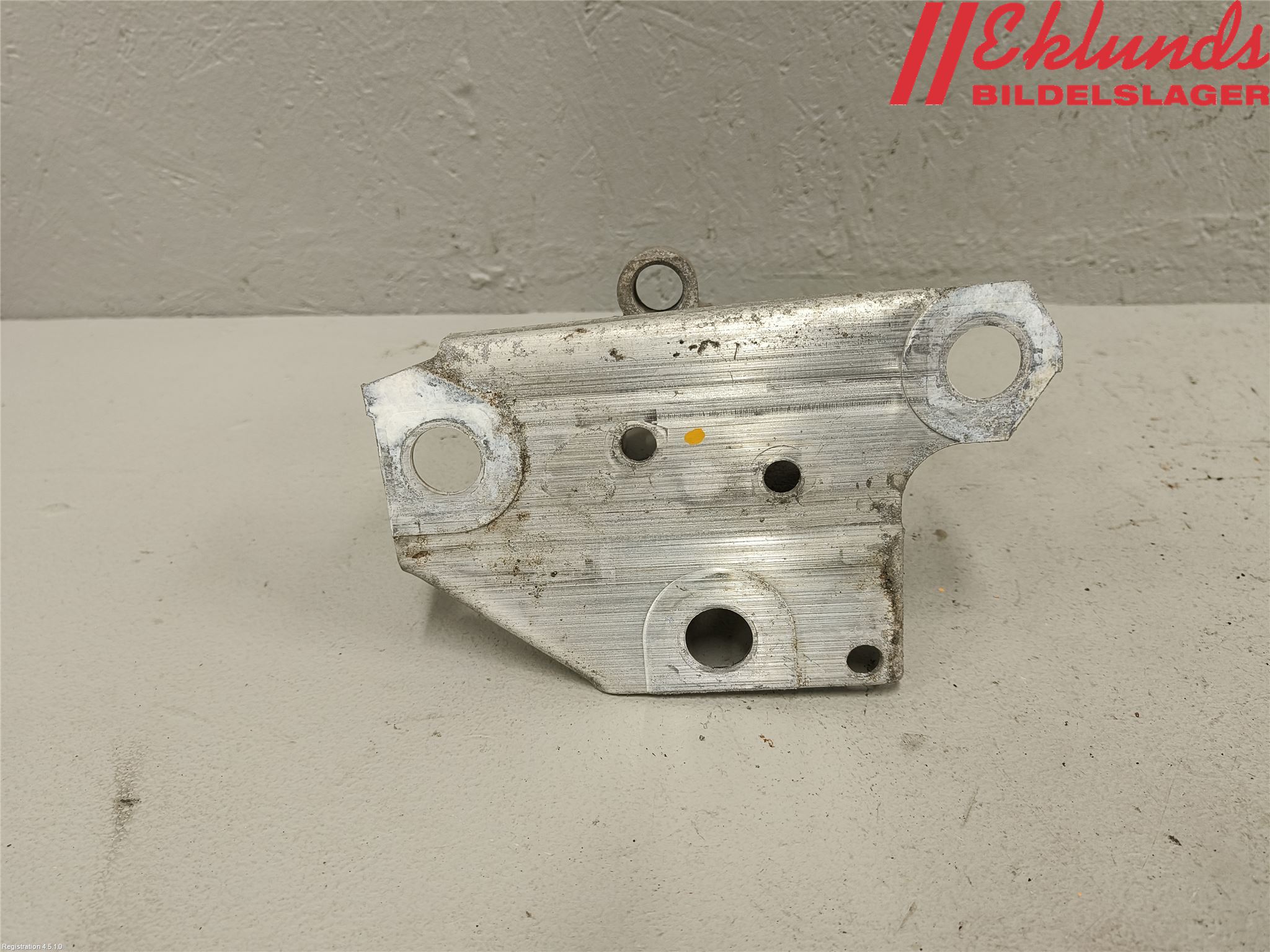 Renault CLIO III  09-12 Stötfångarbärjärn Fram