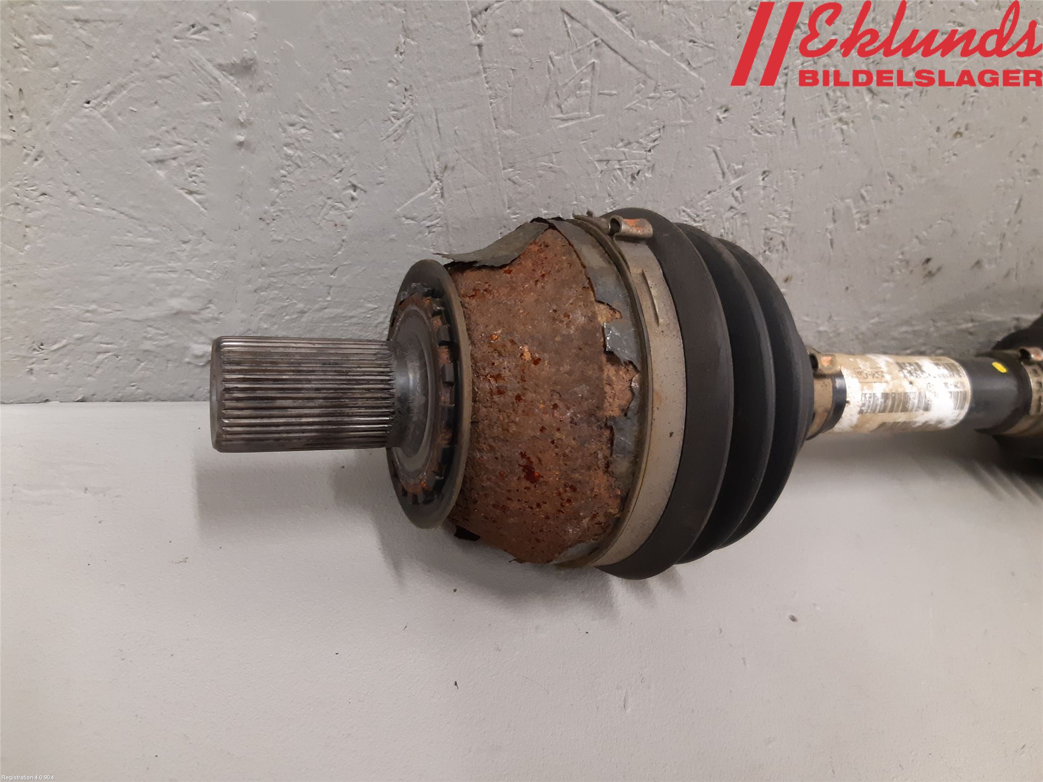 Volvo V60 11-13 Drivaxel Fram Vänster