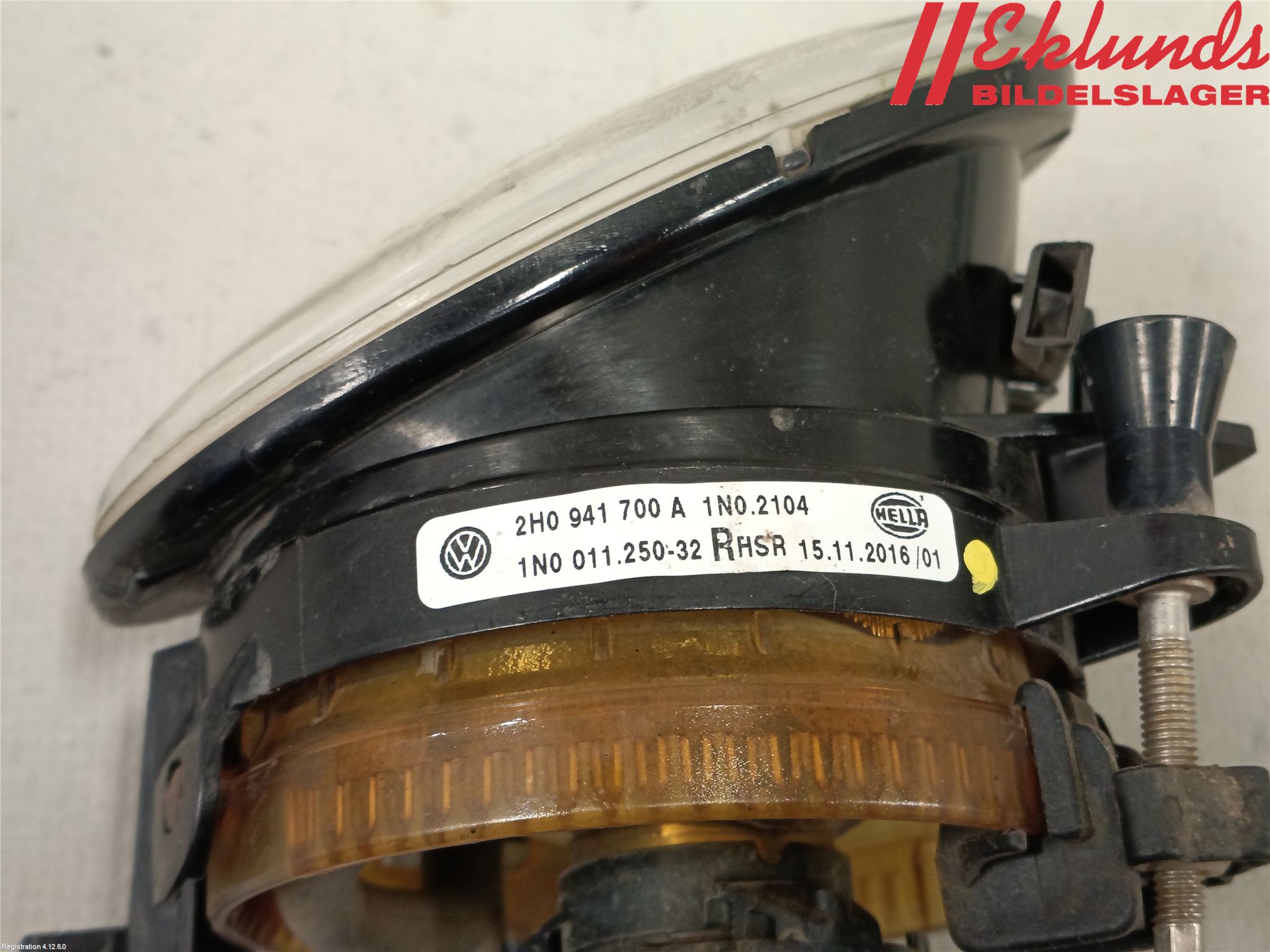 Volkswagen VW AMAROK 2H 10-22 Dimljus-Varselljus Fram