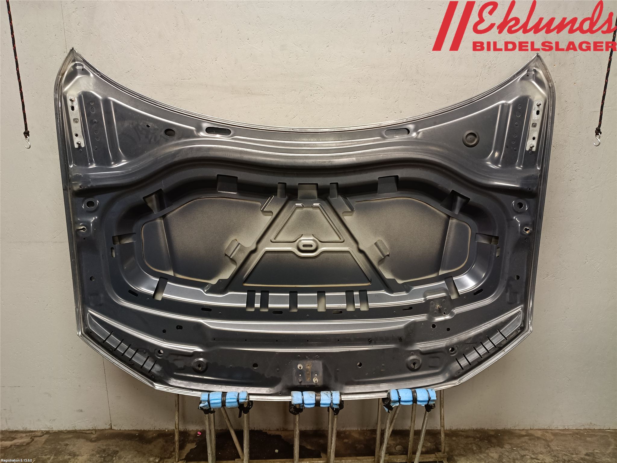 Volkswagen VW TIGUAN 16-24 Huv Fram