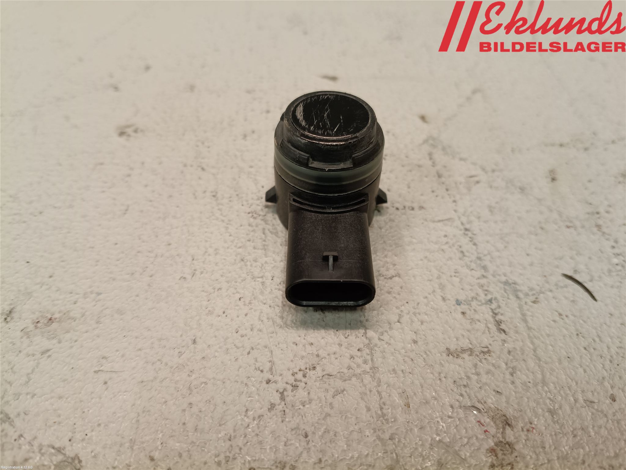Tesla MODEL 3 17- Parkeringshjälp Backsensor