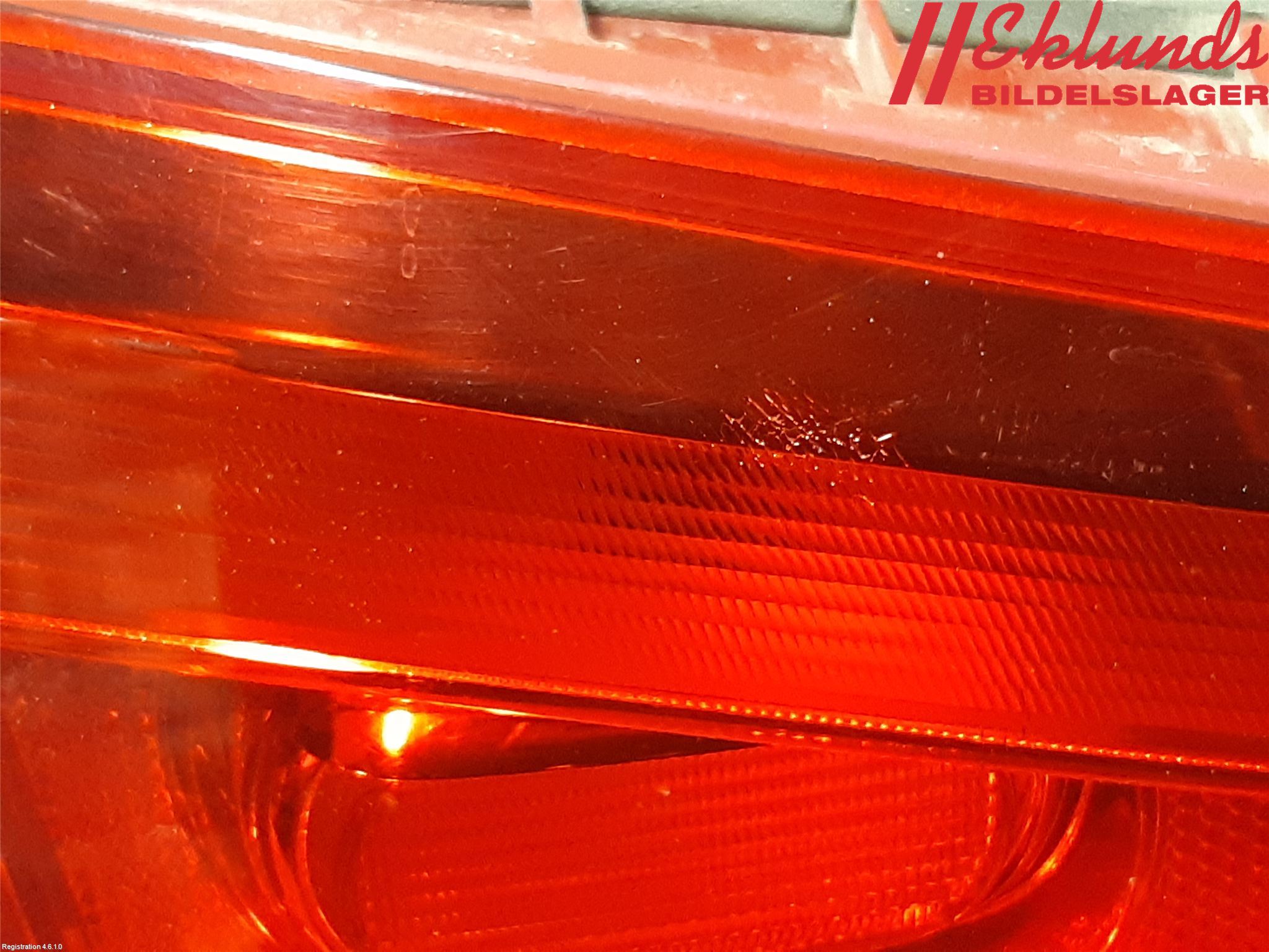 Volkswagen VW PASSAT 11-14 Bakljus Lucka Vä