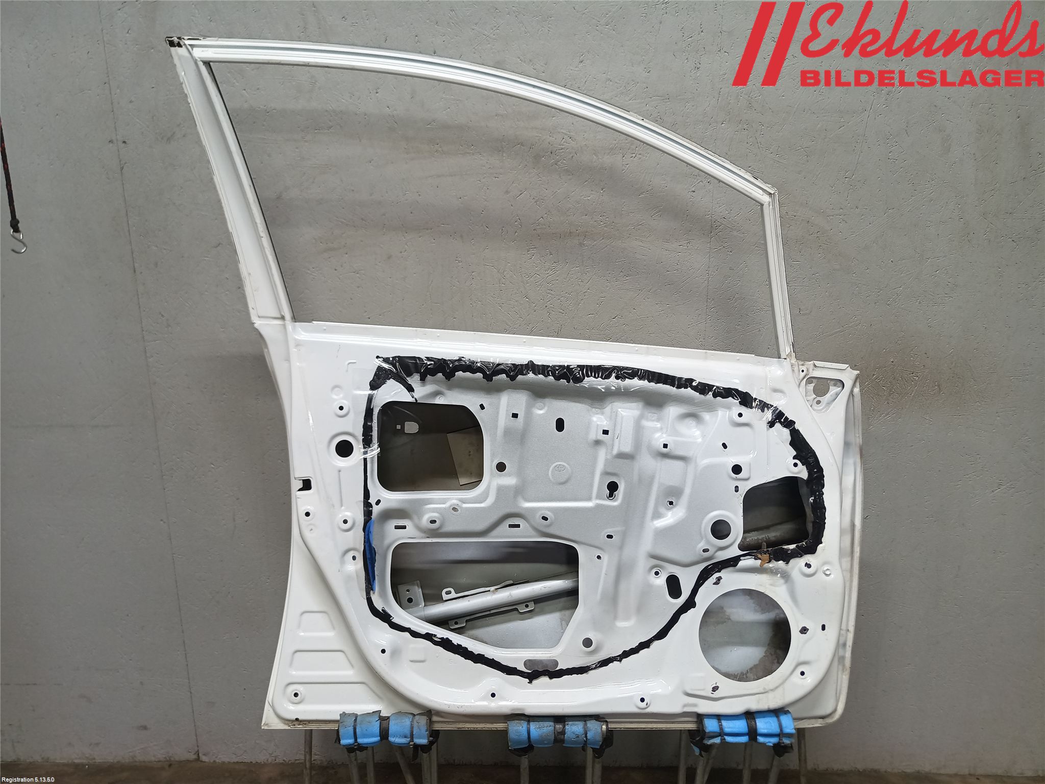Toyota AURIS 10-12 Dörr Fram Vänster