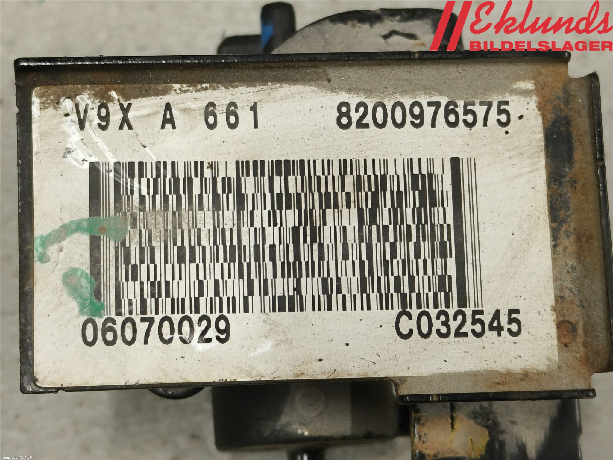 Nissan NAVARA 05-16 Vakuumventil