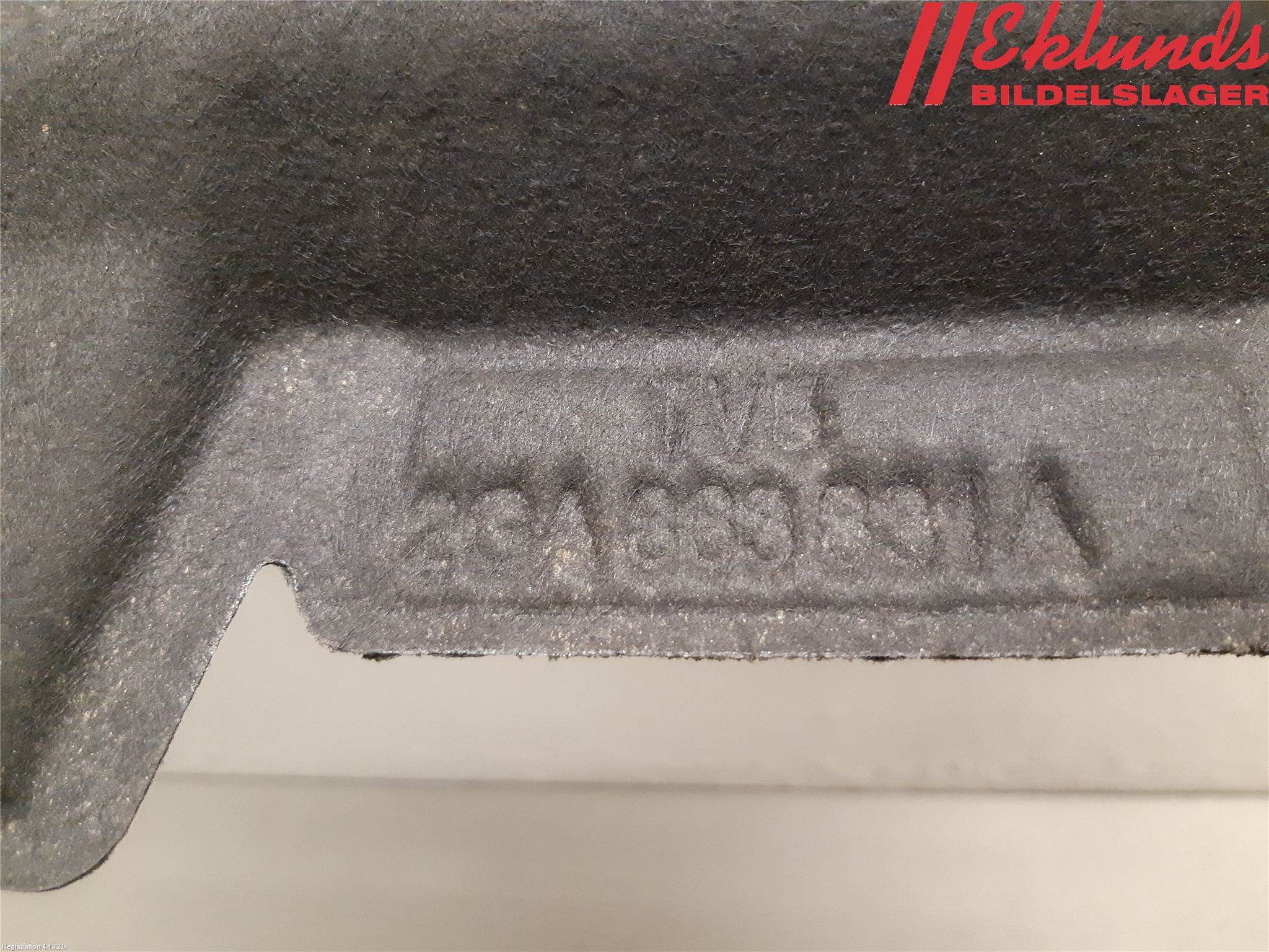 Volkswagen VW T-ROC 18- Huvisolering