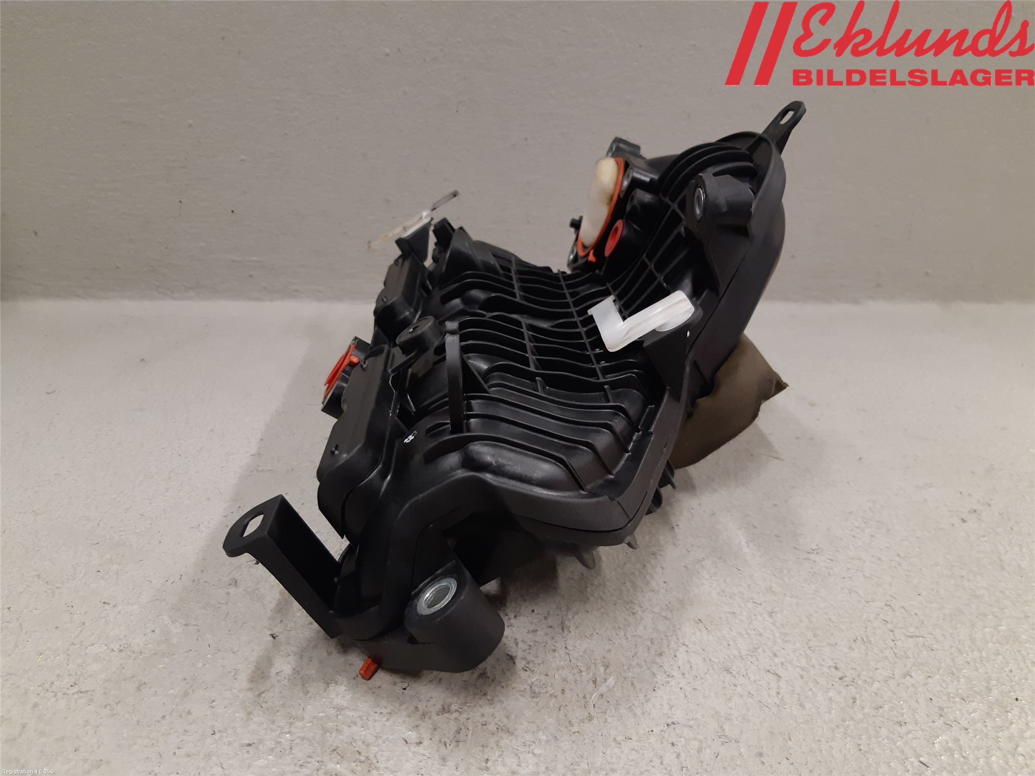 Toyota YARIS XP130 15-20 Grenrör Insug
