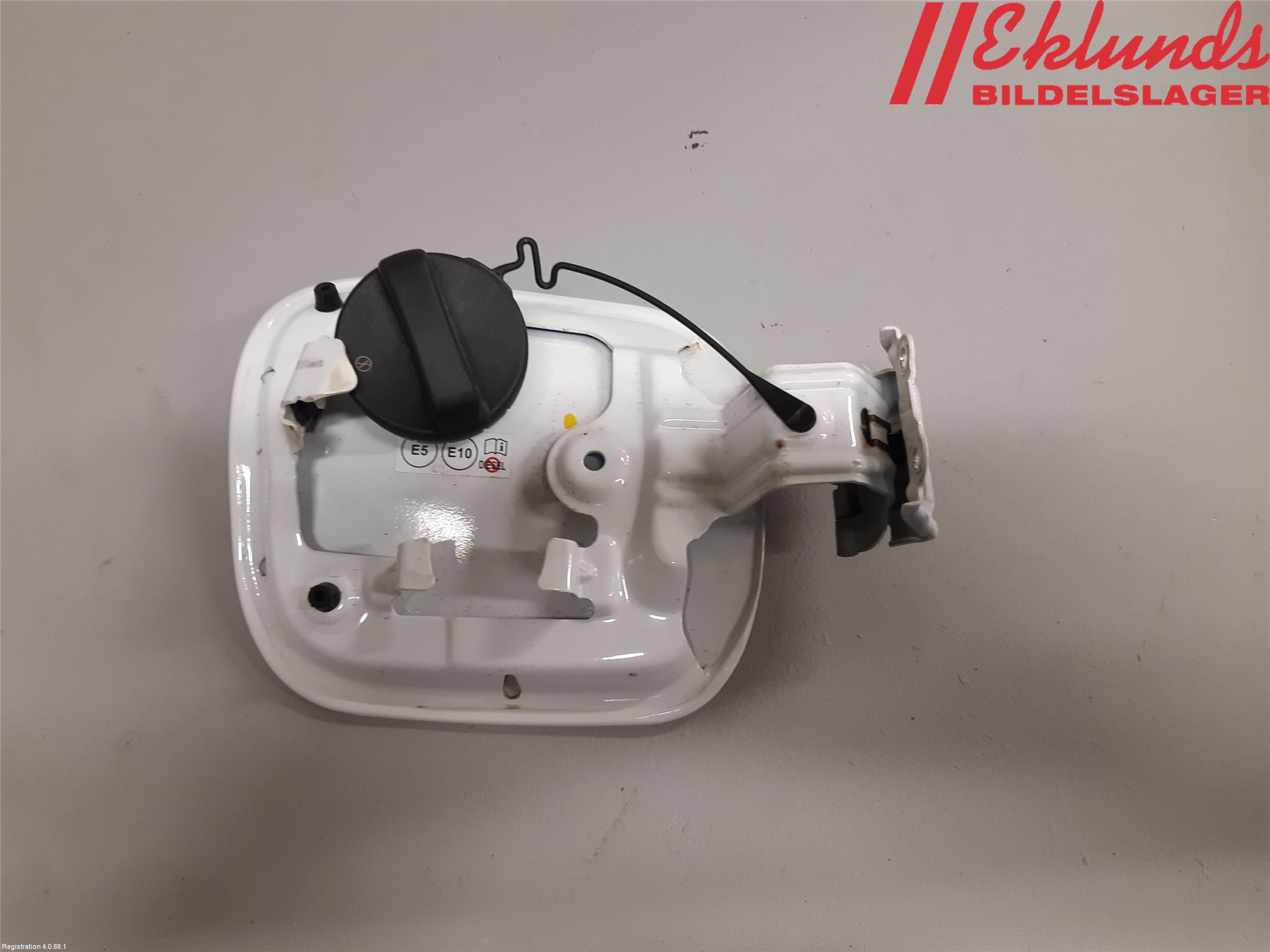 Toyota C-HR 16-23 Tanklucka