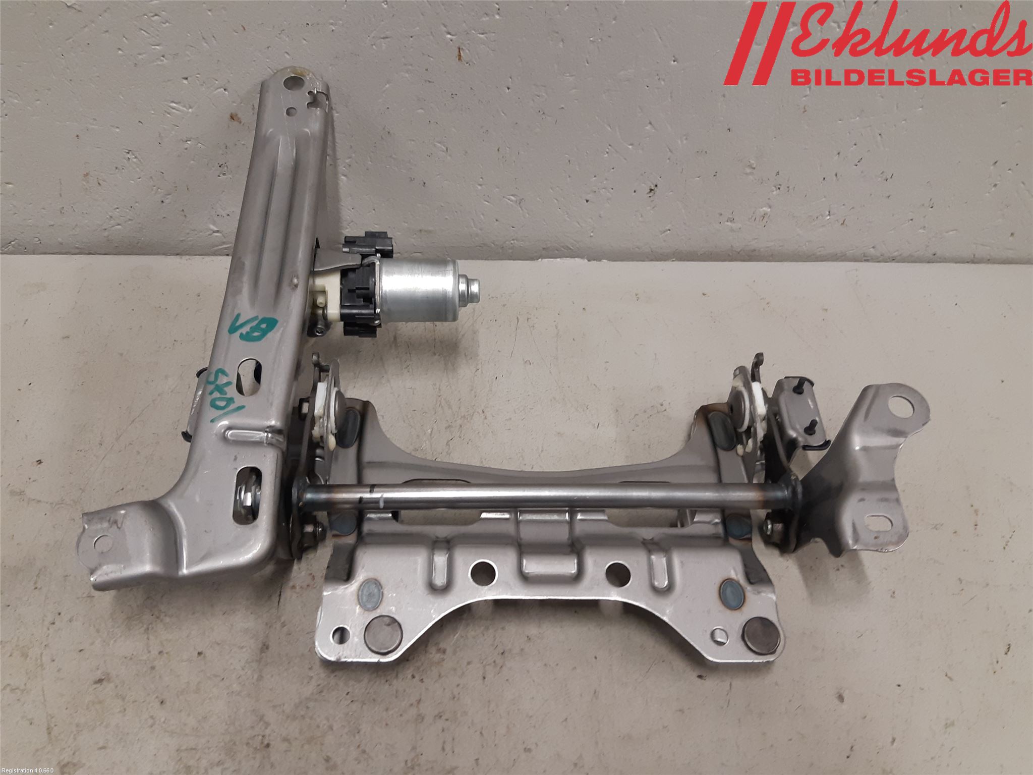 Toyota CAMRY 19-24 Inredning Stolsunderrede