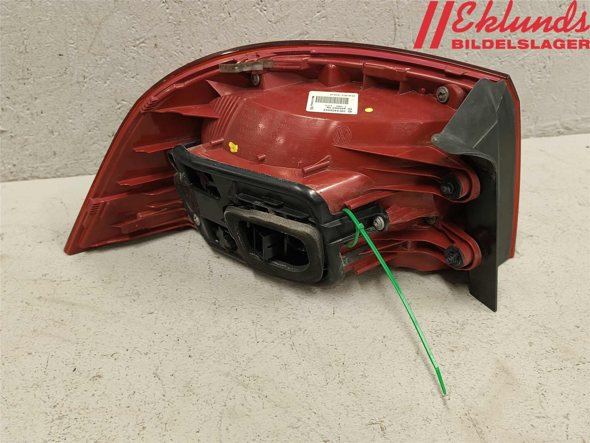 Volkswagen VW PASSAT 11-14 Bakljus Höger