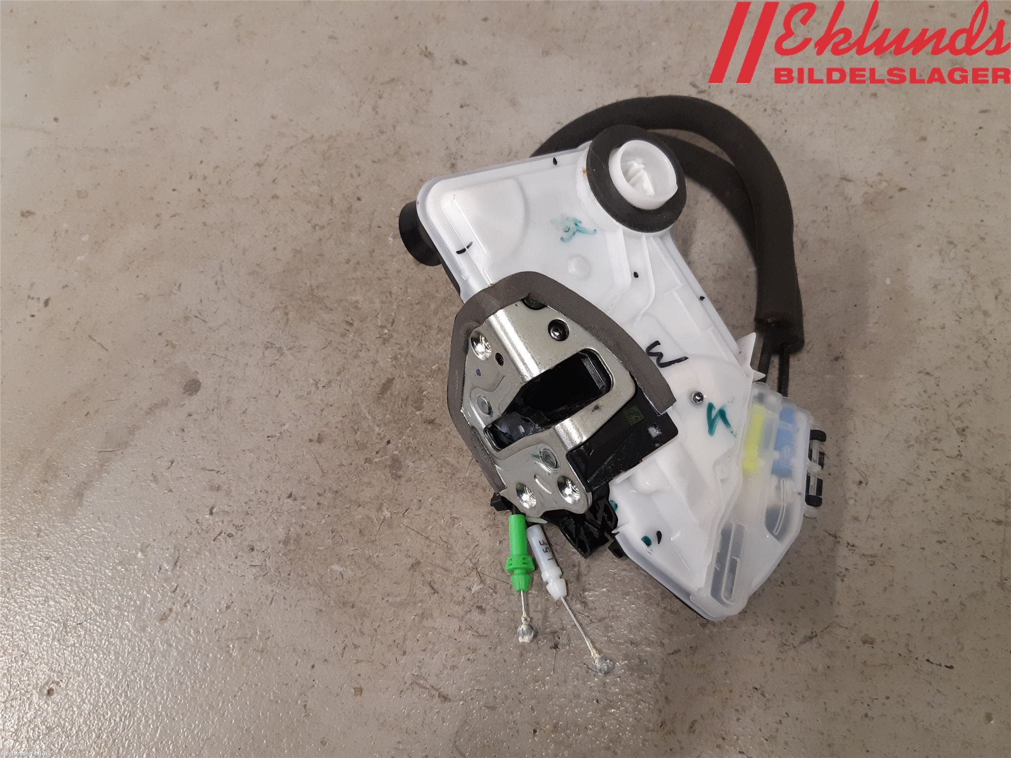 Toyota C-HR 16-23 Låskista-Dörrlås