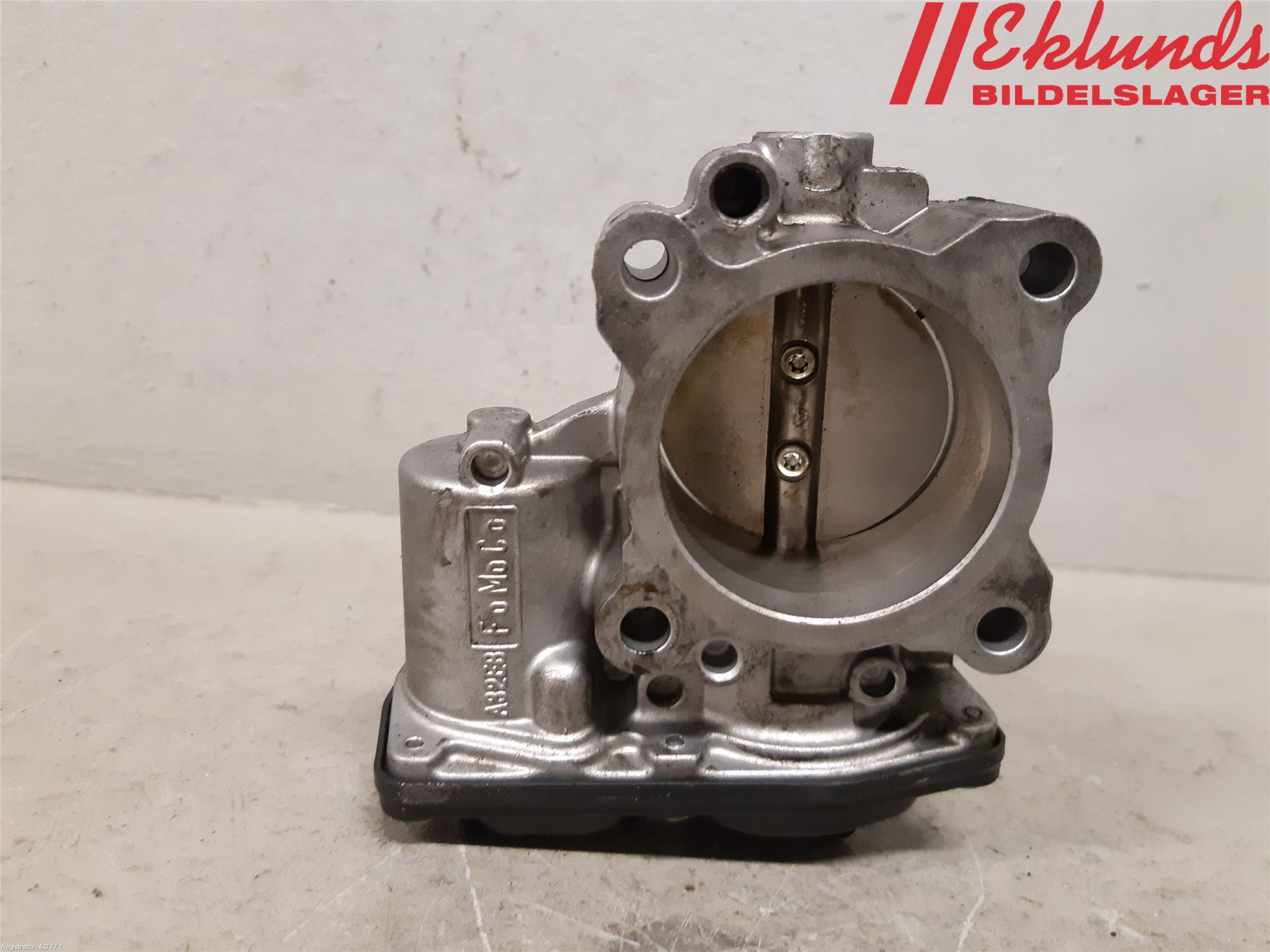 Ford KUGA 13-16 Injspjällhus