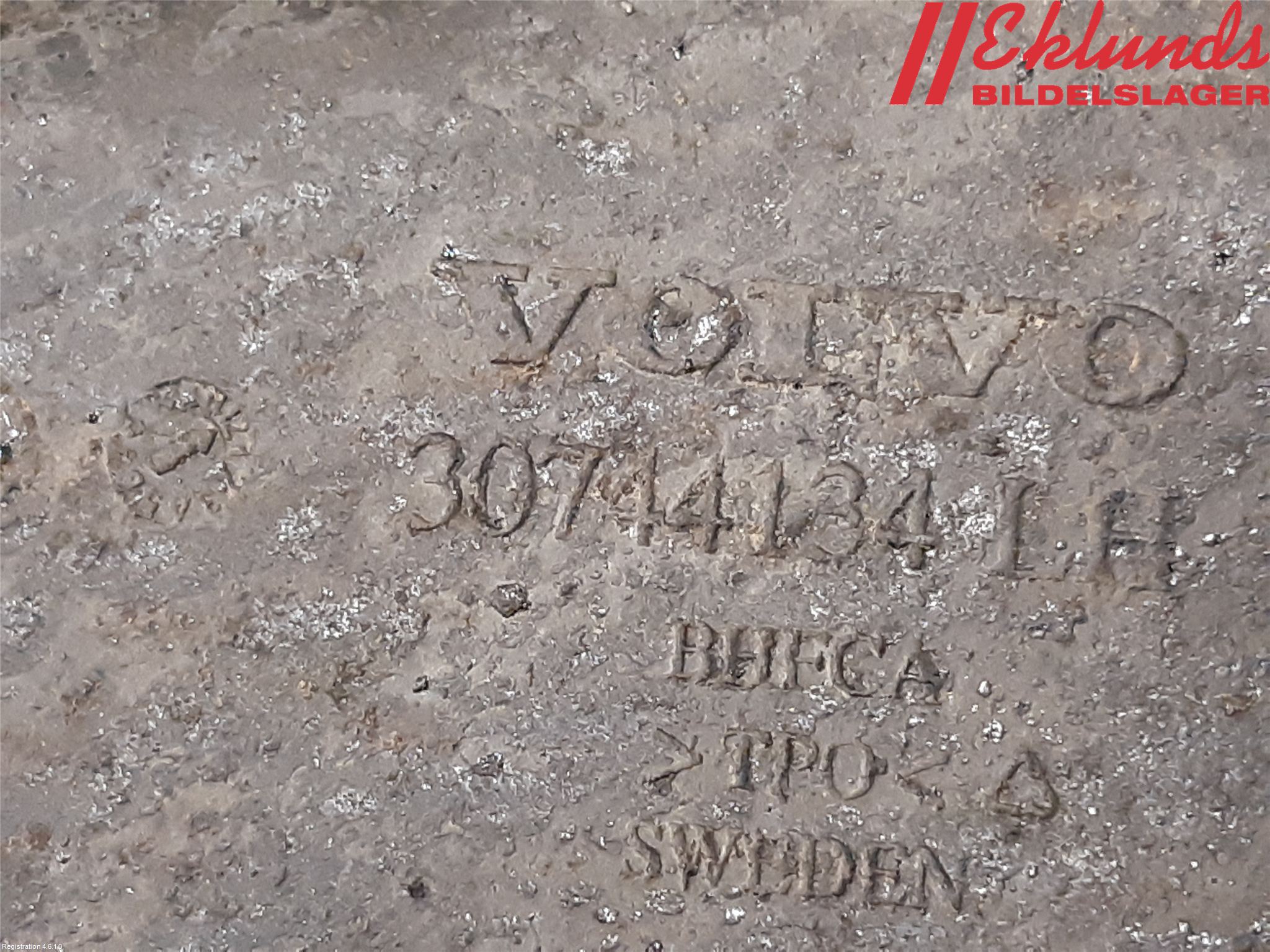 Volvo XC70 08-13 Stänkskydd