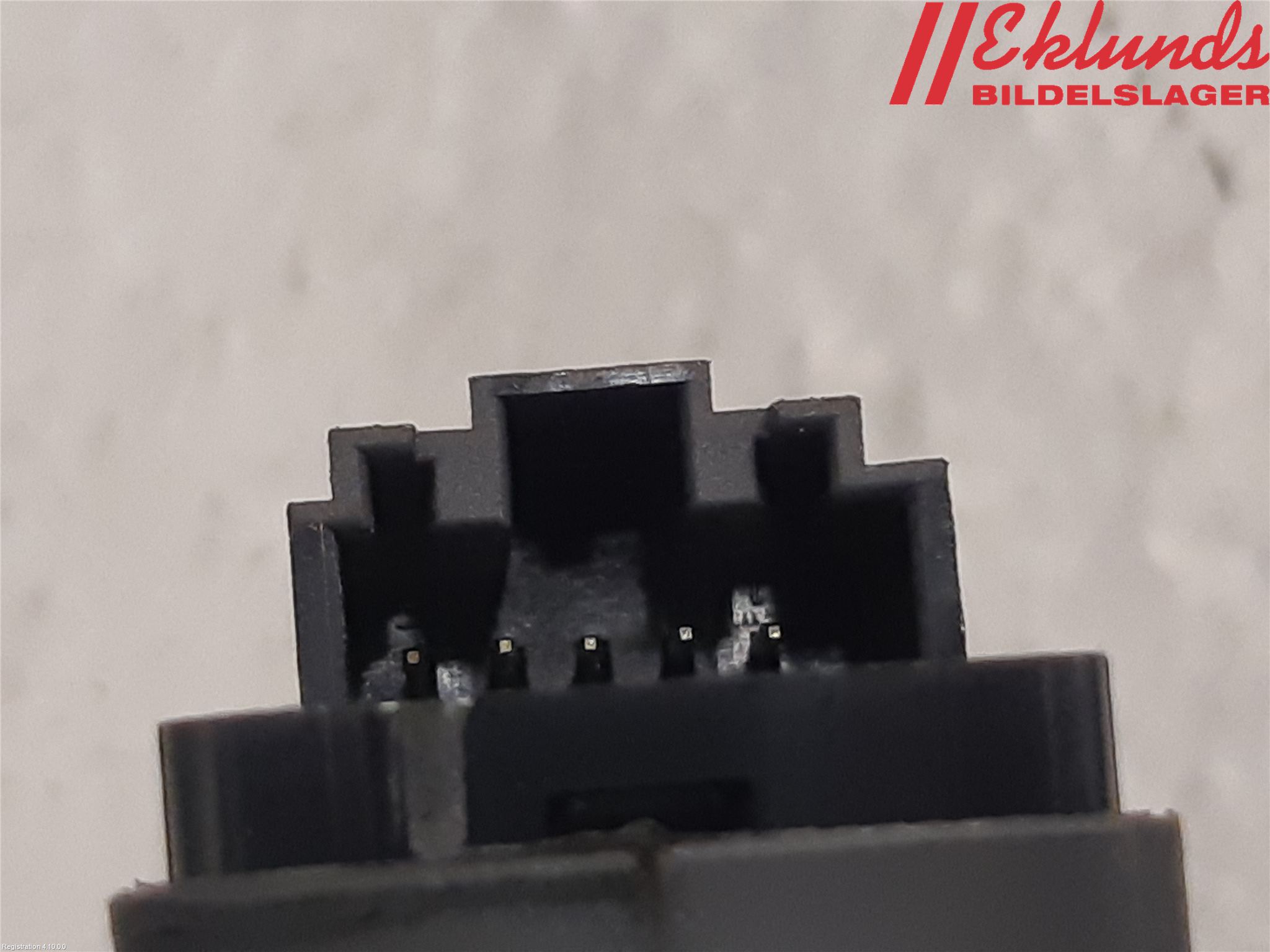 Audi A4/S4 B9 20- Strömställare Dragkrok