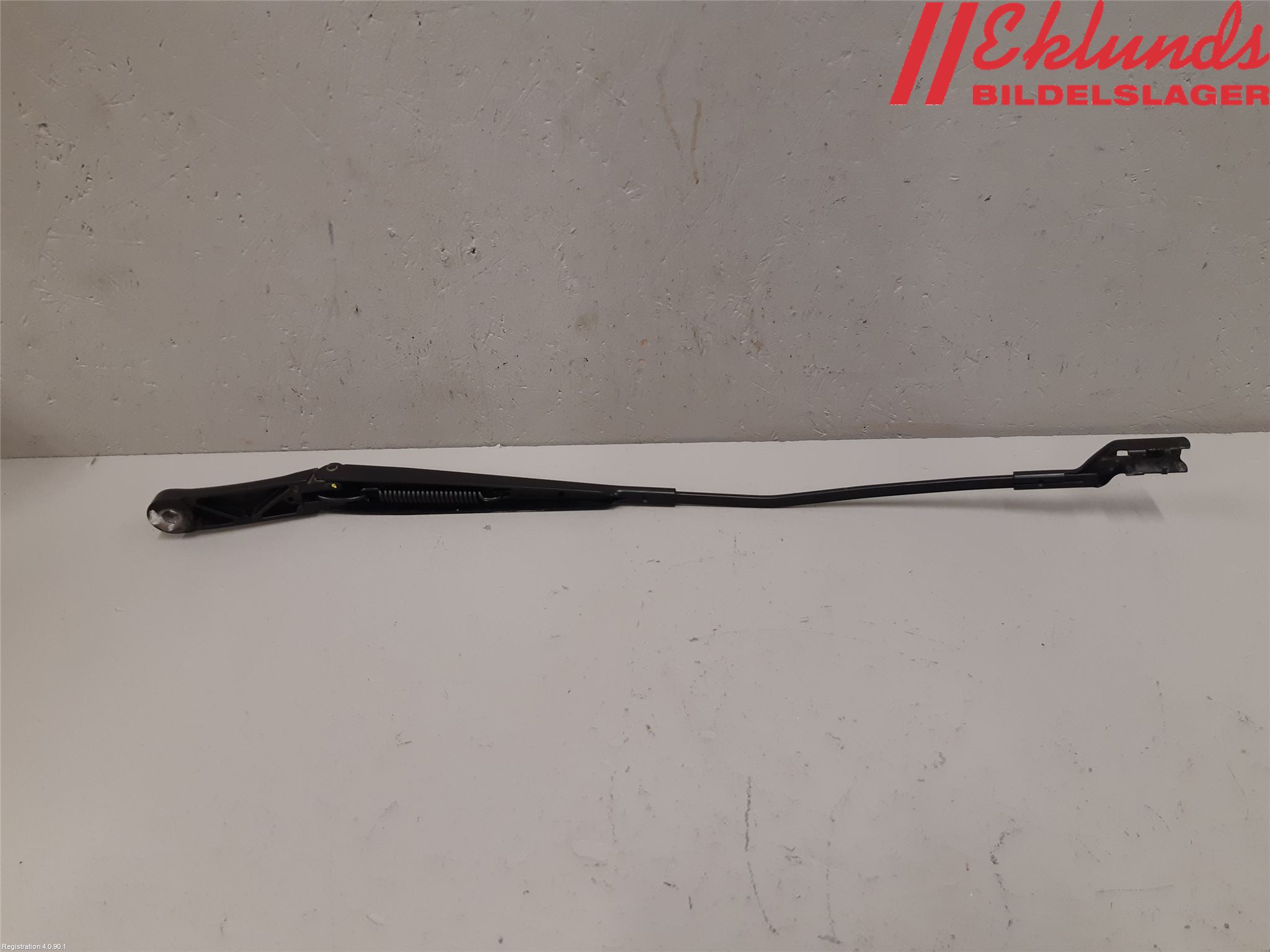 Volkswagen VW PASSAT 15-19 Torkararm Armar Vindruta