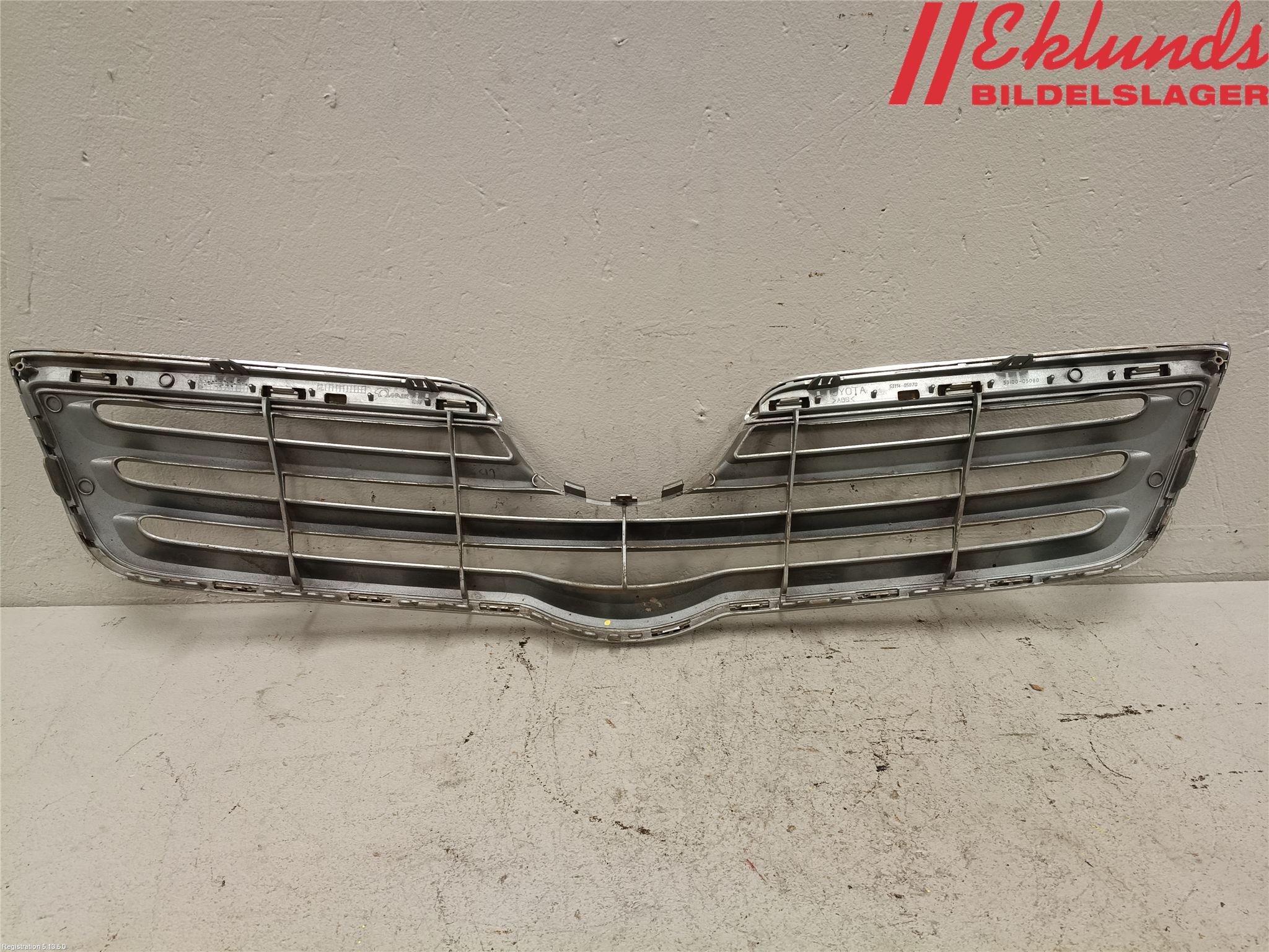 Toyota AVENSIS 07-08 Grill Komp