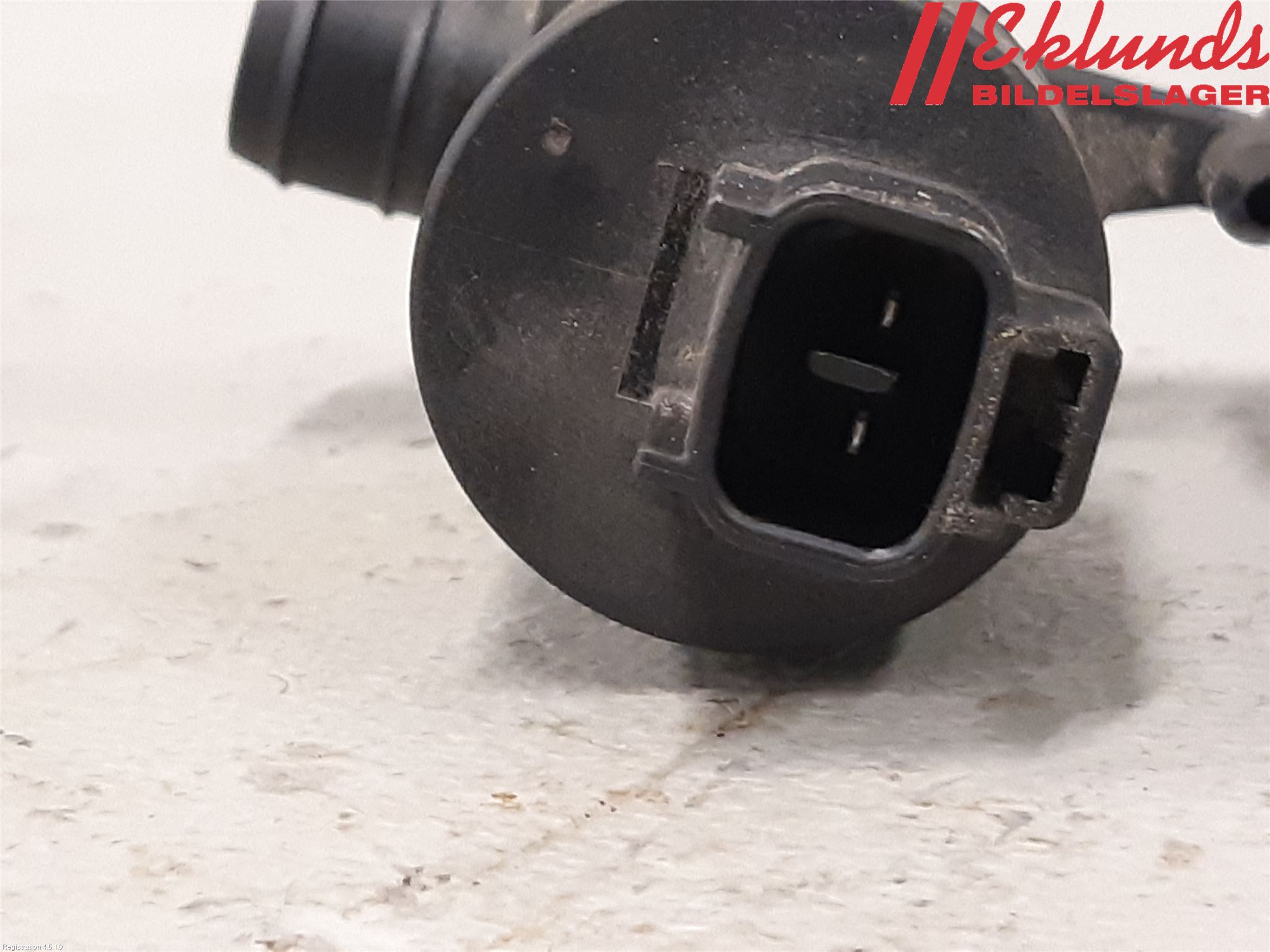 Toyota YARIS XP130 12-14 Spolarpump Baklucka