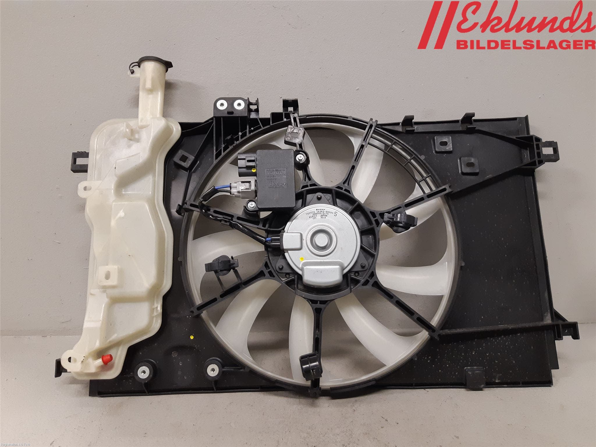 Toyota YARIS XP21 20- Kylfläkt El