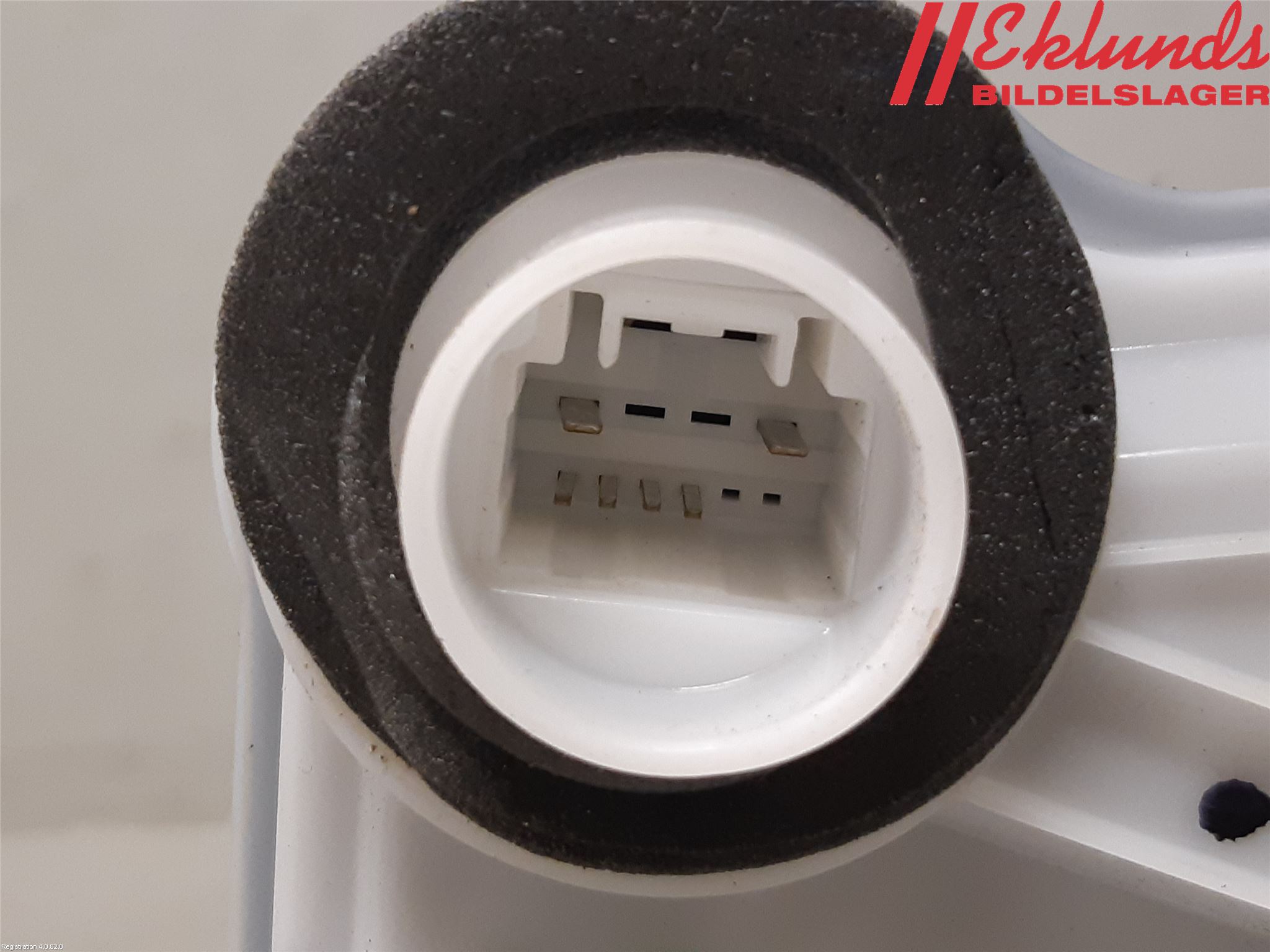 Toyota COROLLA 19- Låskista-Dörrlås