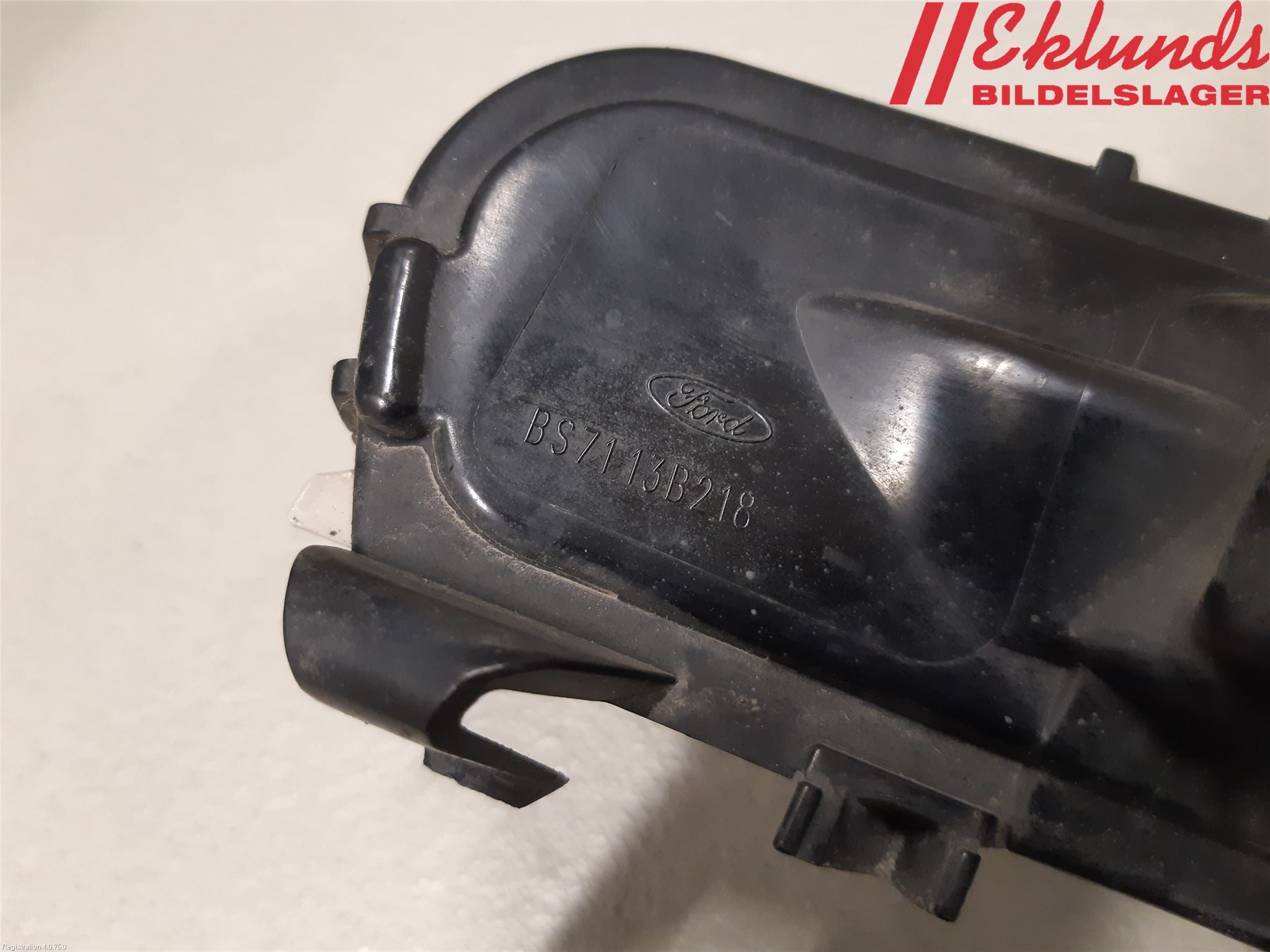 Ford MONDEO 07-15 Positionsljus Fram Hö